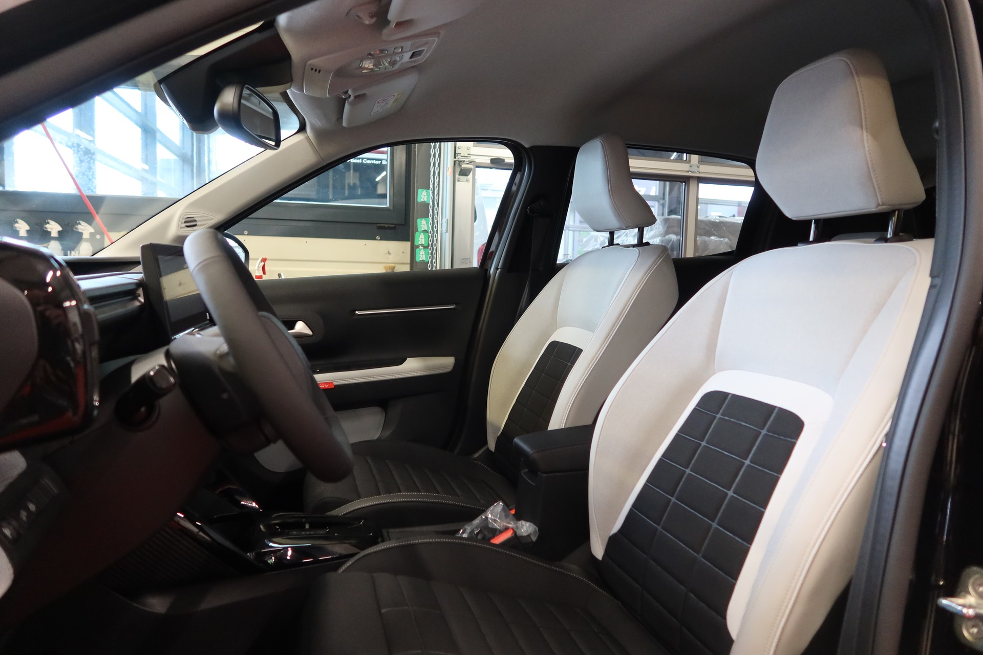 CITROEN C3 1.2i MHEV Max DCS6-image-10
