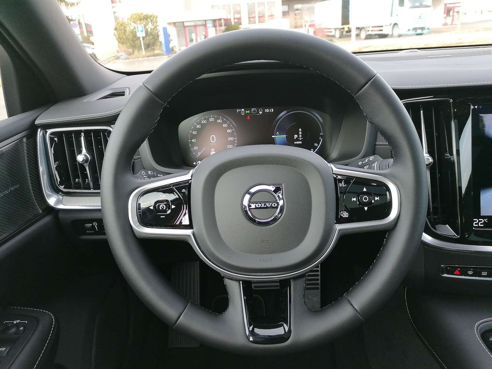VOLVO V60 2.0 T8 TE Polestar eAWD-image-7