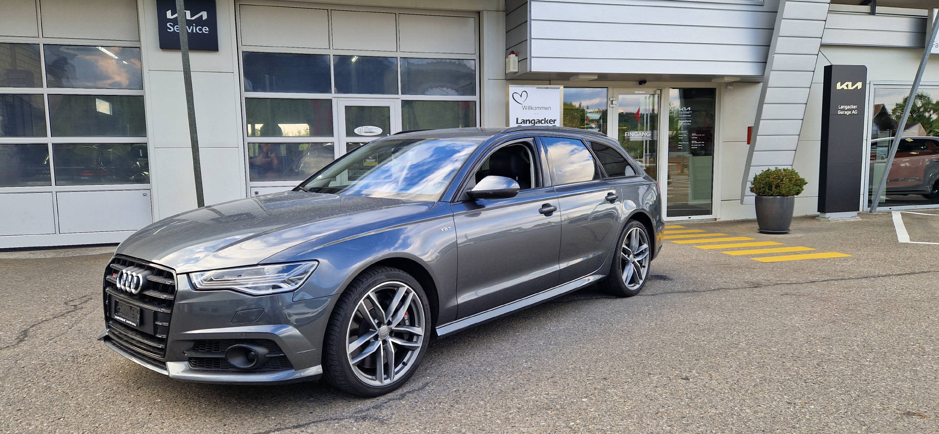AUDI S6 Avant 4.0 V8 TFSI quattro S-Tronic-image-1