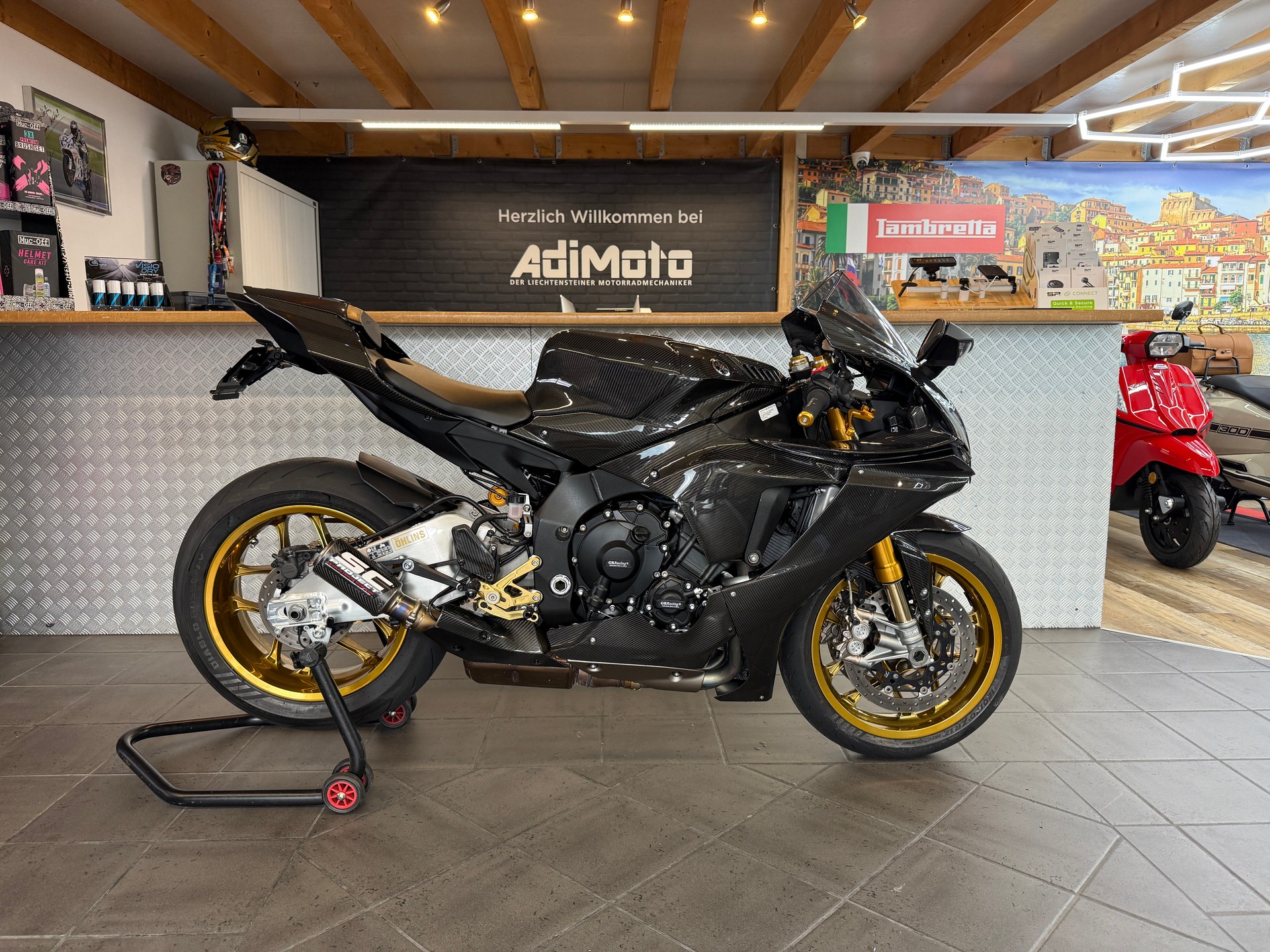 YAMAHA YZF-R1 M ABS-image-0