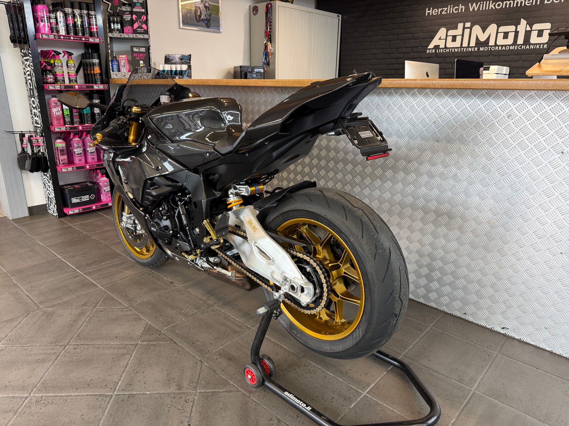 YAMAHA YZF-R1 M ABS-image-11