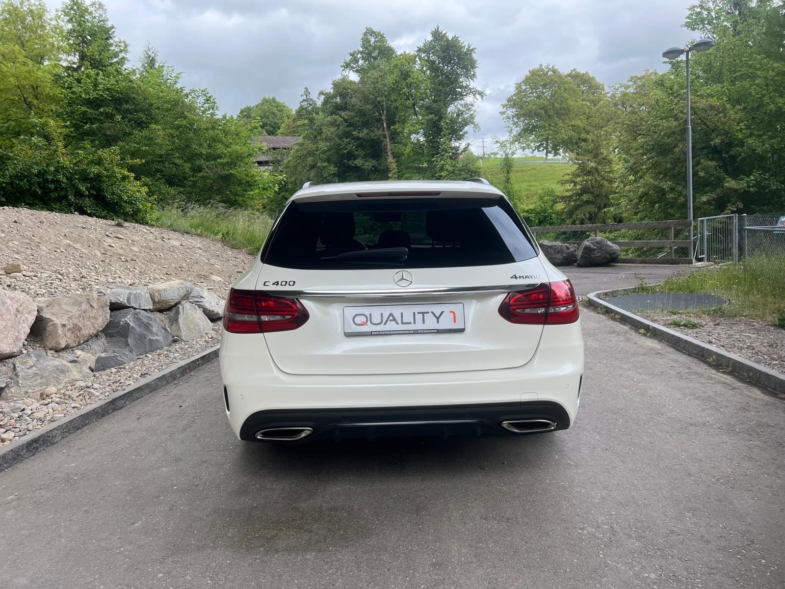 MERCEDES-BENZ C 400 AMG Line 4Matic 9G-Tronic-image-3