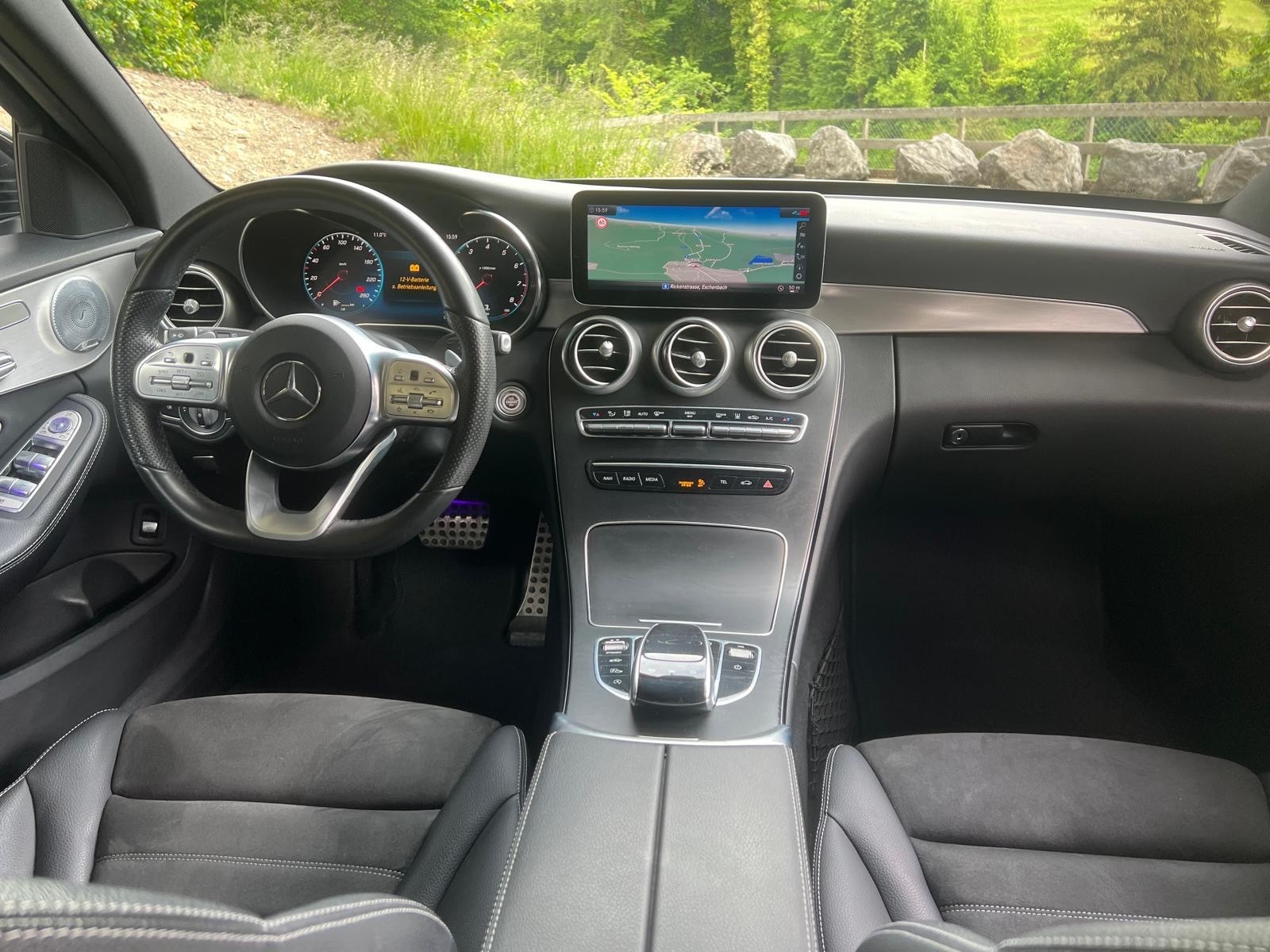 MERCEDES-BENZ C 400 AMG Line 4Matic 9G-Tronic-image-6