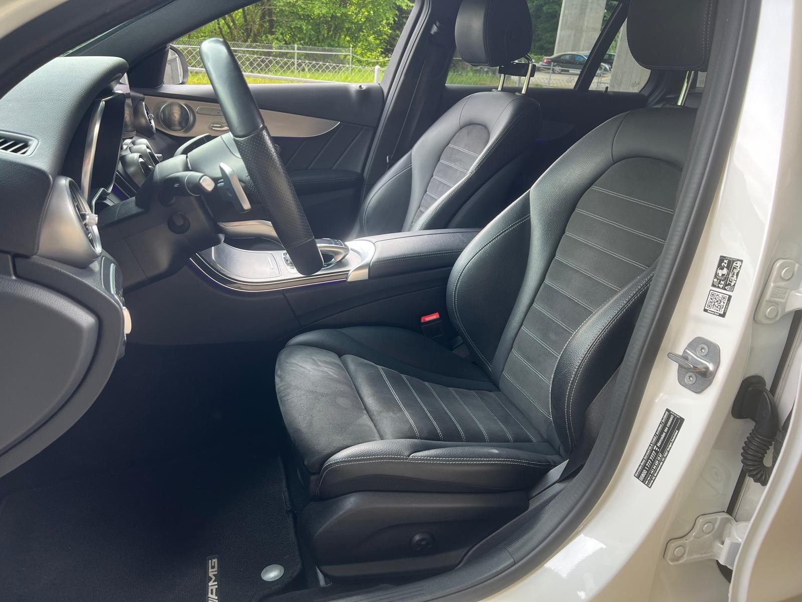 MERCEDES-BENZ C 400 AMG Line 4Matic 9G-Tronic-image-8