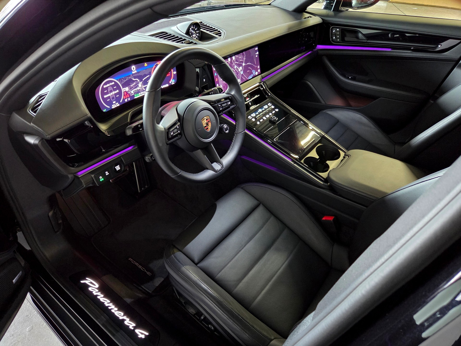 PORSCHE Panamera 2.9 V6 4 E-Hybrid-showroom-element-3