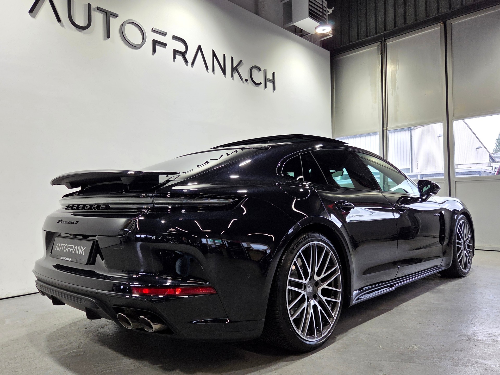 PORSCHE Panamera 2.9 V6 4 E-Hybrid-showroom-element-2