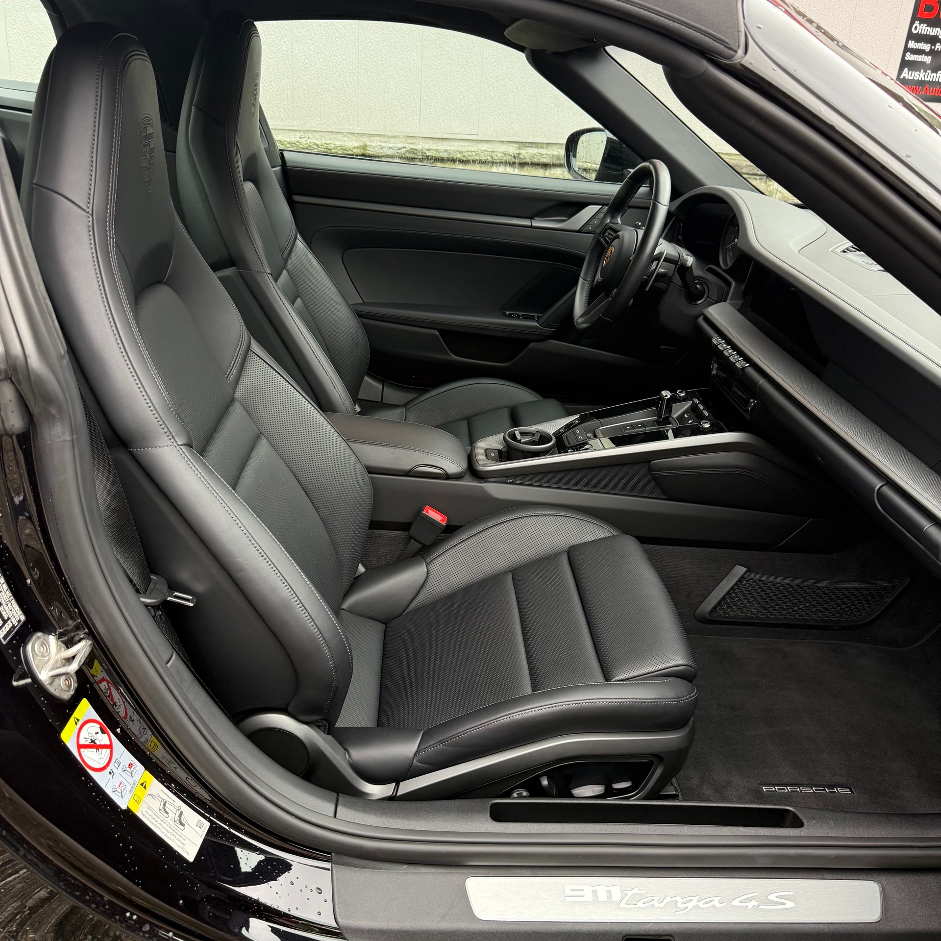 PORSCHE 911 Targa 4S PDK *CH-FAHRZEUG*-image-13