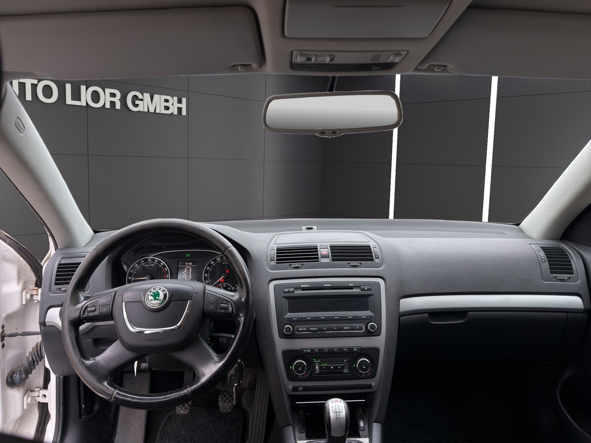 SKODA Octavia Combi 1.9 TDI Swiss Adventure 4x4-image-7