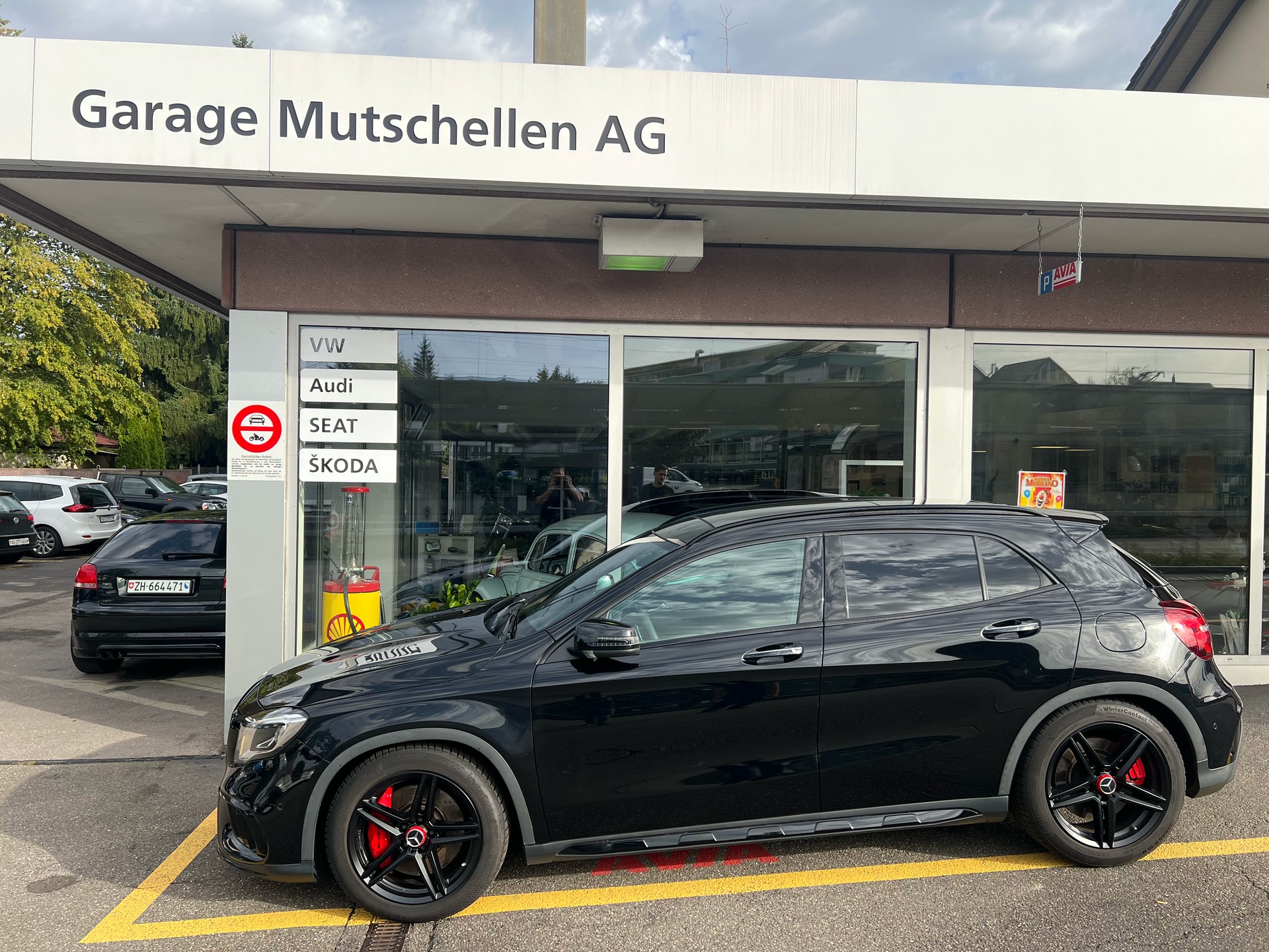 MERCEDES-BENZ GLA 45 AMG Yellow Night Edition 4Matic 7G-DCT-image-0