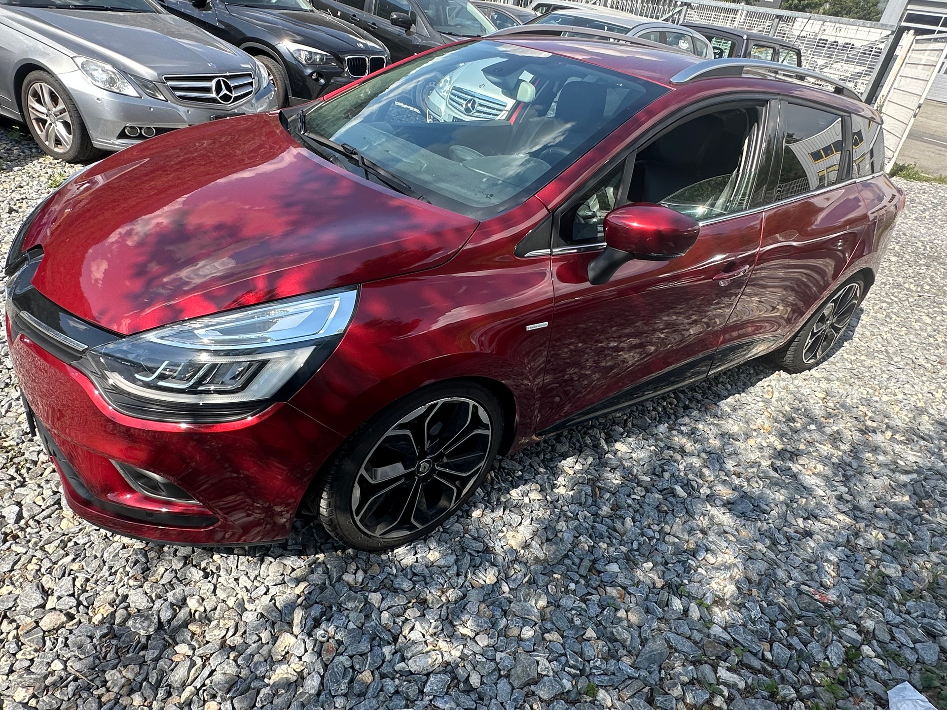 RENAULT Clio Grandtour 1.5 dCi Swiss Edition-image-1