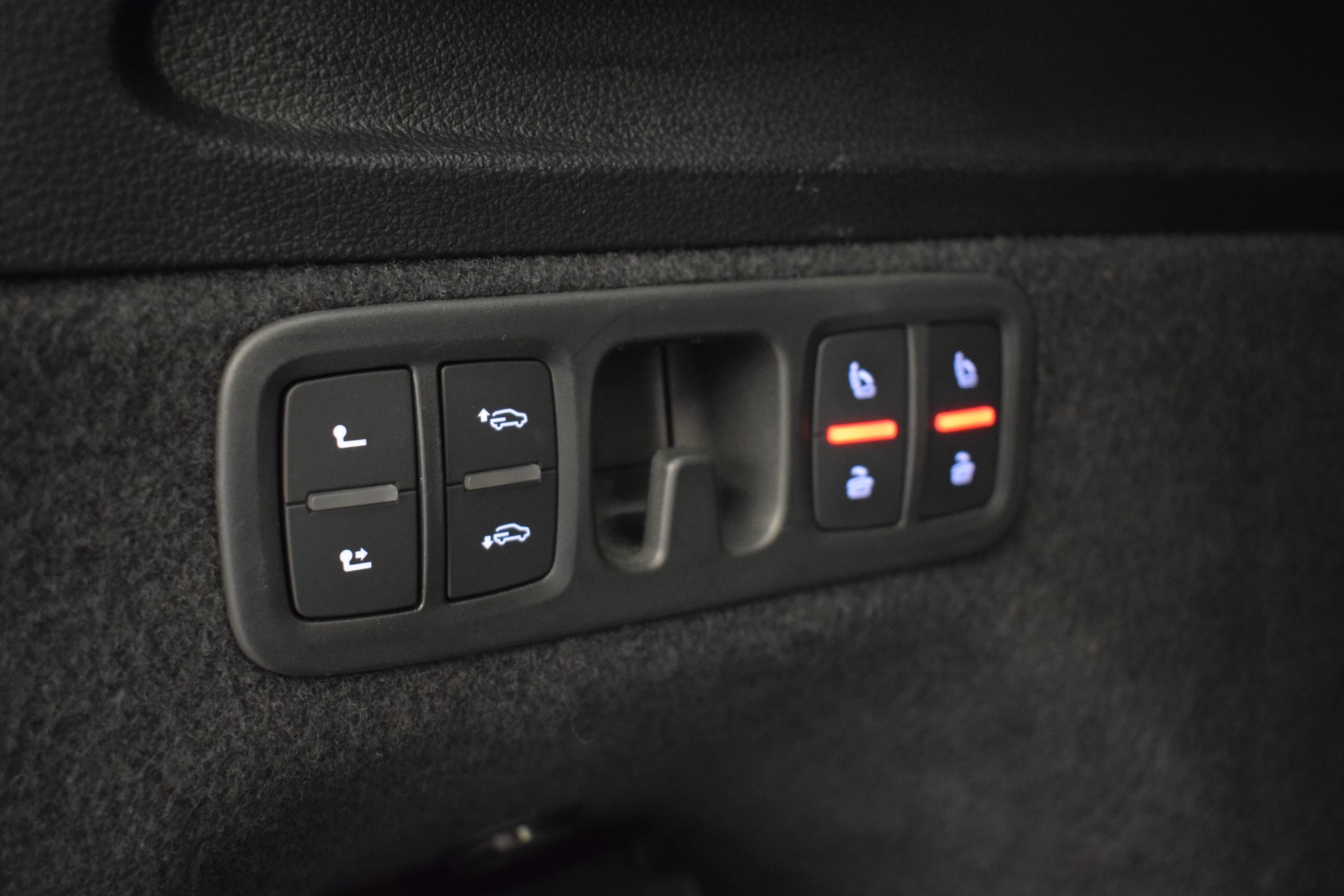 AUDI SQ7 TFSI quattro tiptronic, 7 Sitzer, Anhängerkupplung-image-11
