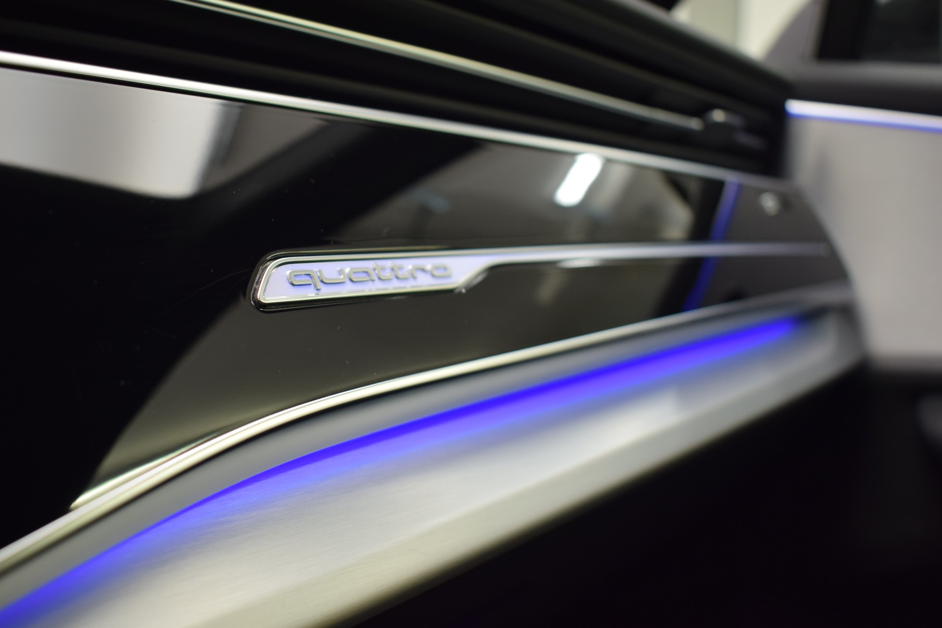 AUDI SQ7 TFSI quattro tiptronic, 7 Sitzer, Anhängerkupplung-image-30