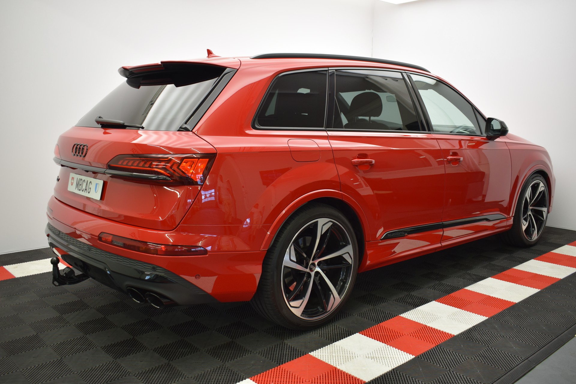 AUDI SQ7 TFSI quattro tiptronic, 7 Sitzer, Anhängerkupplung-image-13