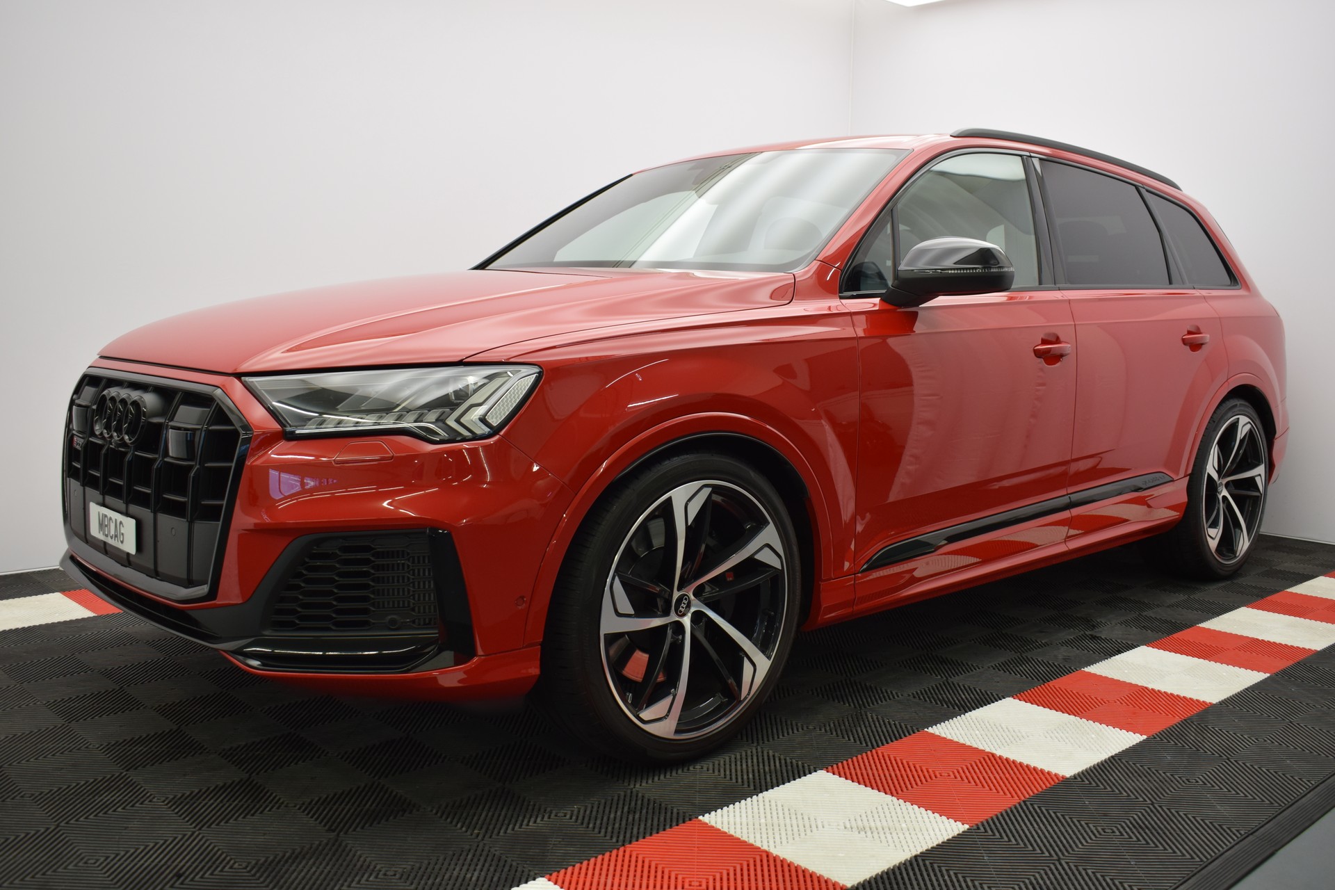 AUDI SQ7 TFSI quattro tiptronic, 7 Sitzer, Anhängerkupplung-image-4