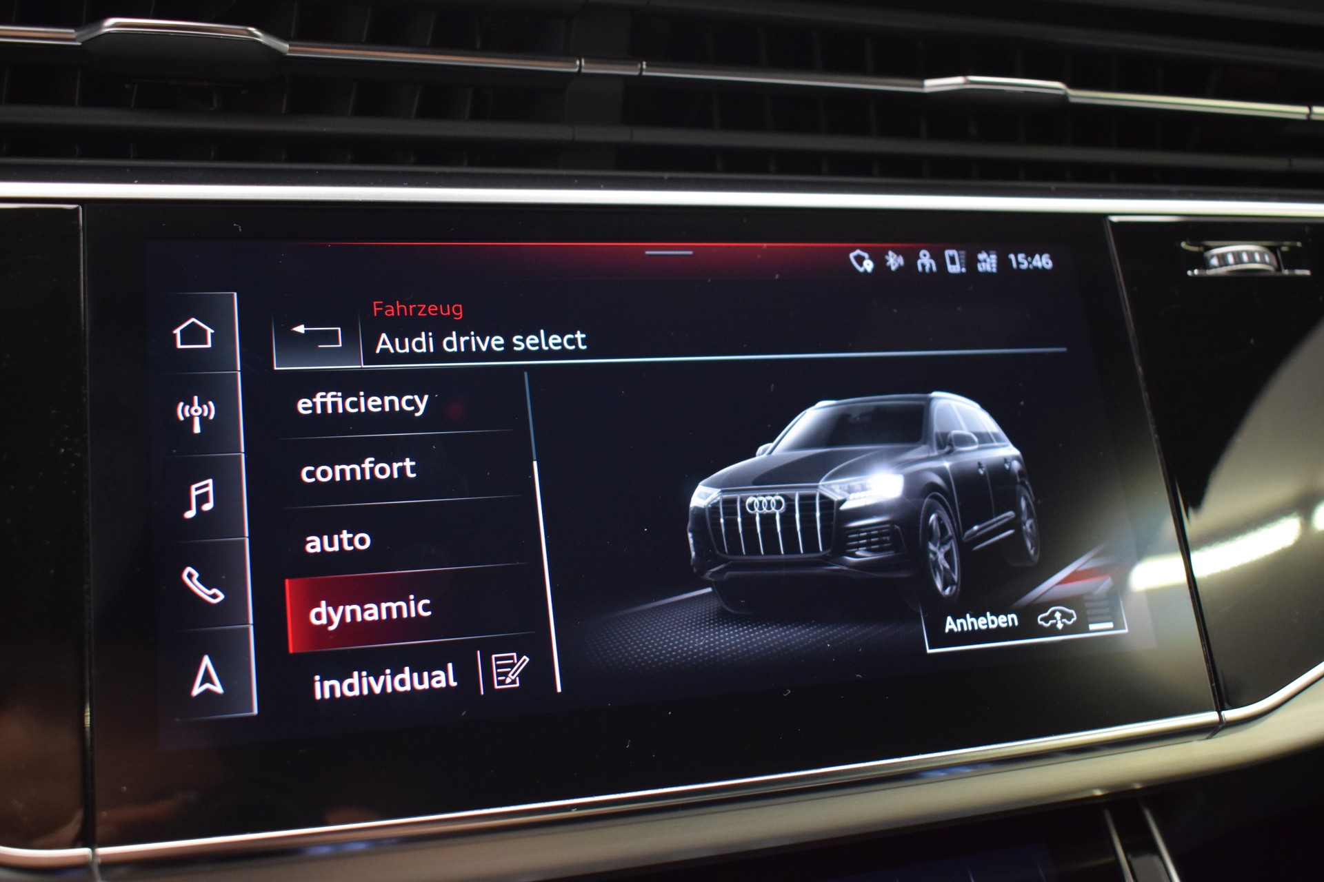 AUDI SQ7 TFSI quattro tiptronic, 7 Sitzer, Anhängerkupplung-image-23