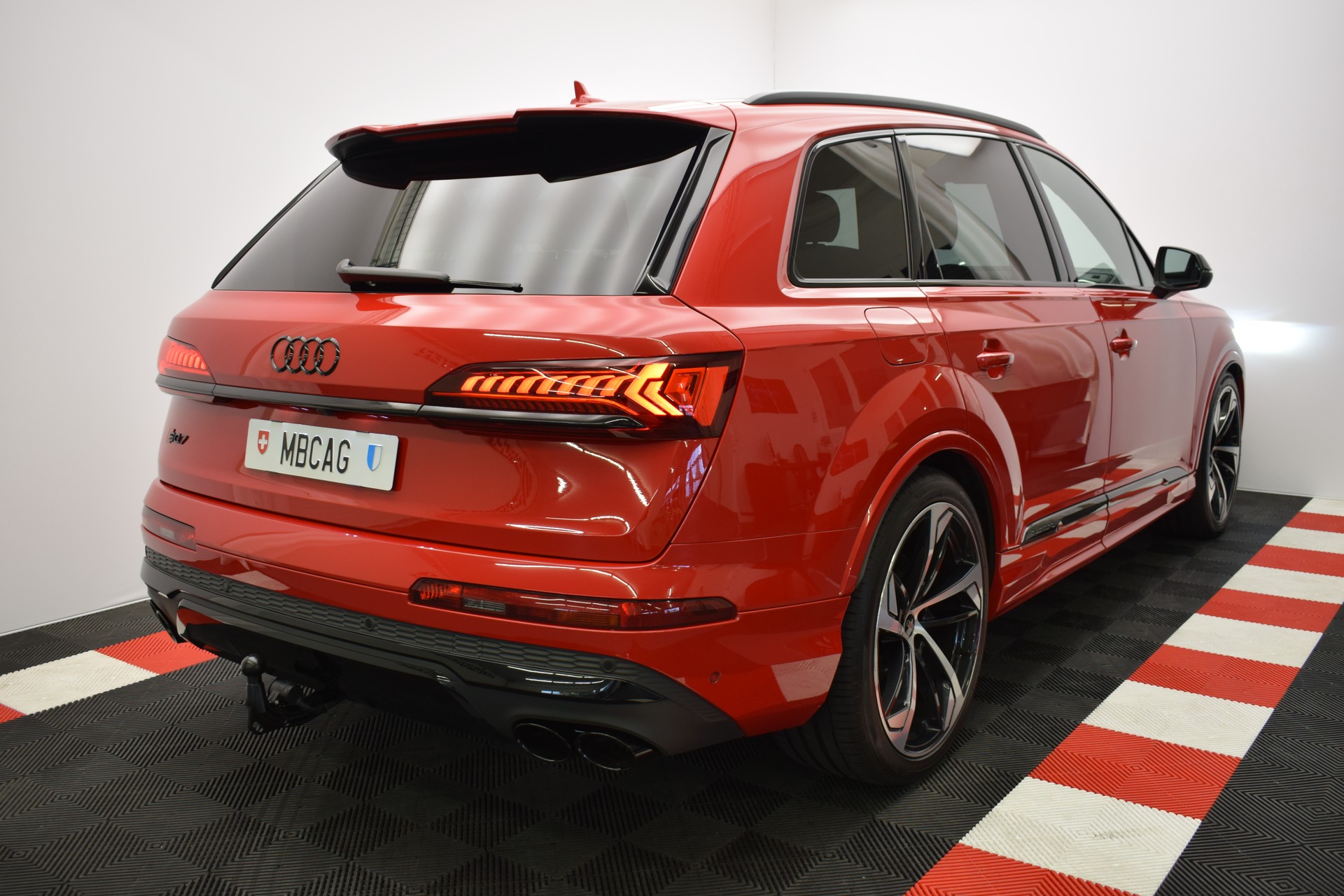 AUDI SQ7 TFSI quattro tiptronic, 7 Sitzer, Anhängerkupplung-image-8