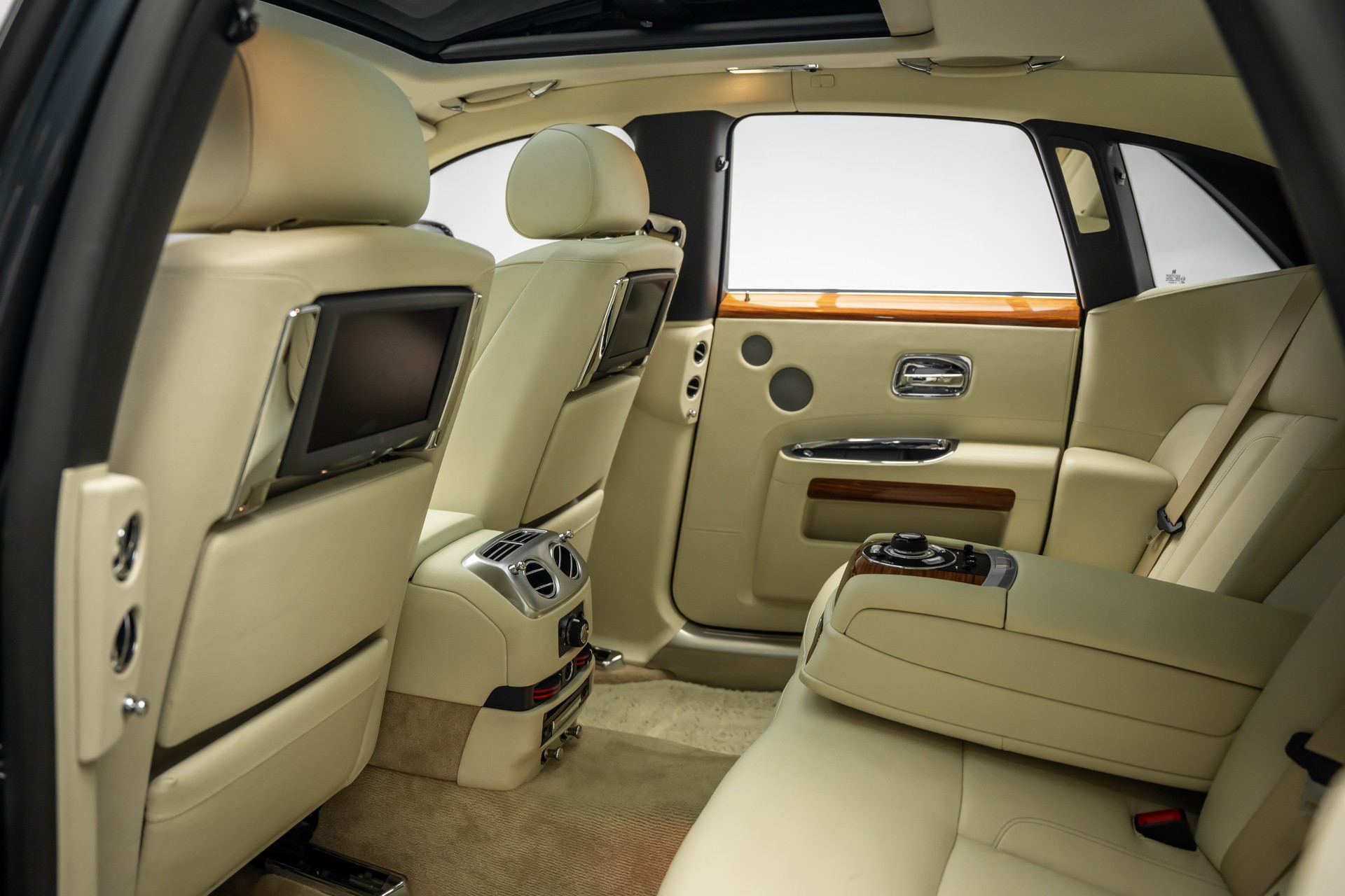 ROLLS-ROYCE * GHOST 6.6 V12 * NUR 57500KM * 22 ZOLL RÄDER* LEASING AB 720.- *-image-29