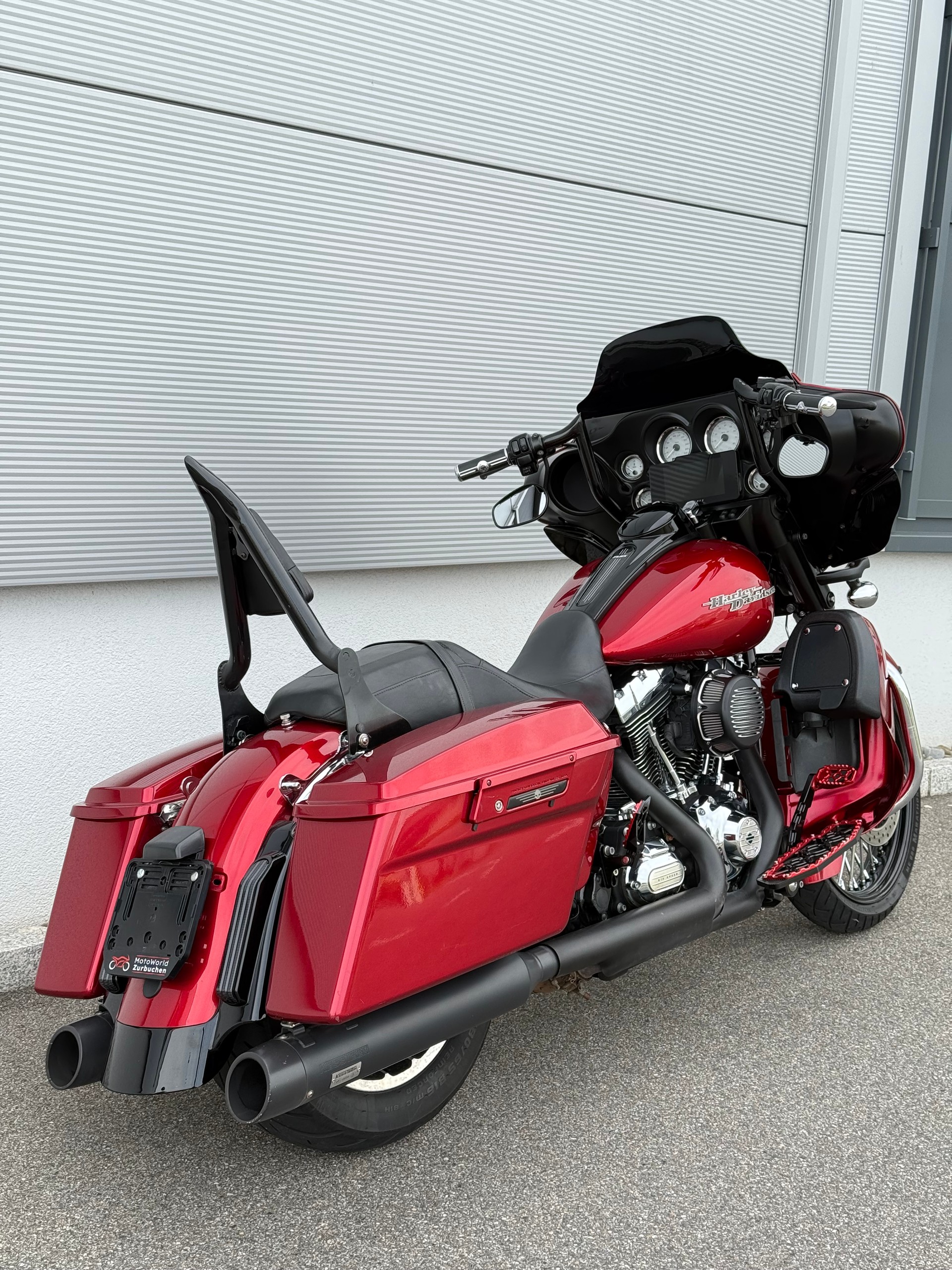 HARLEY-DAVIDSON FLHX Street Glide ABS-showroom-element-2