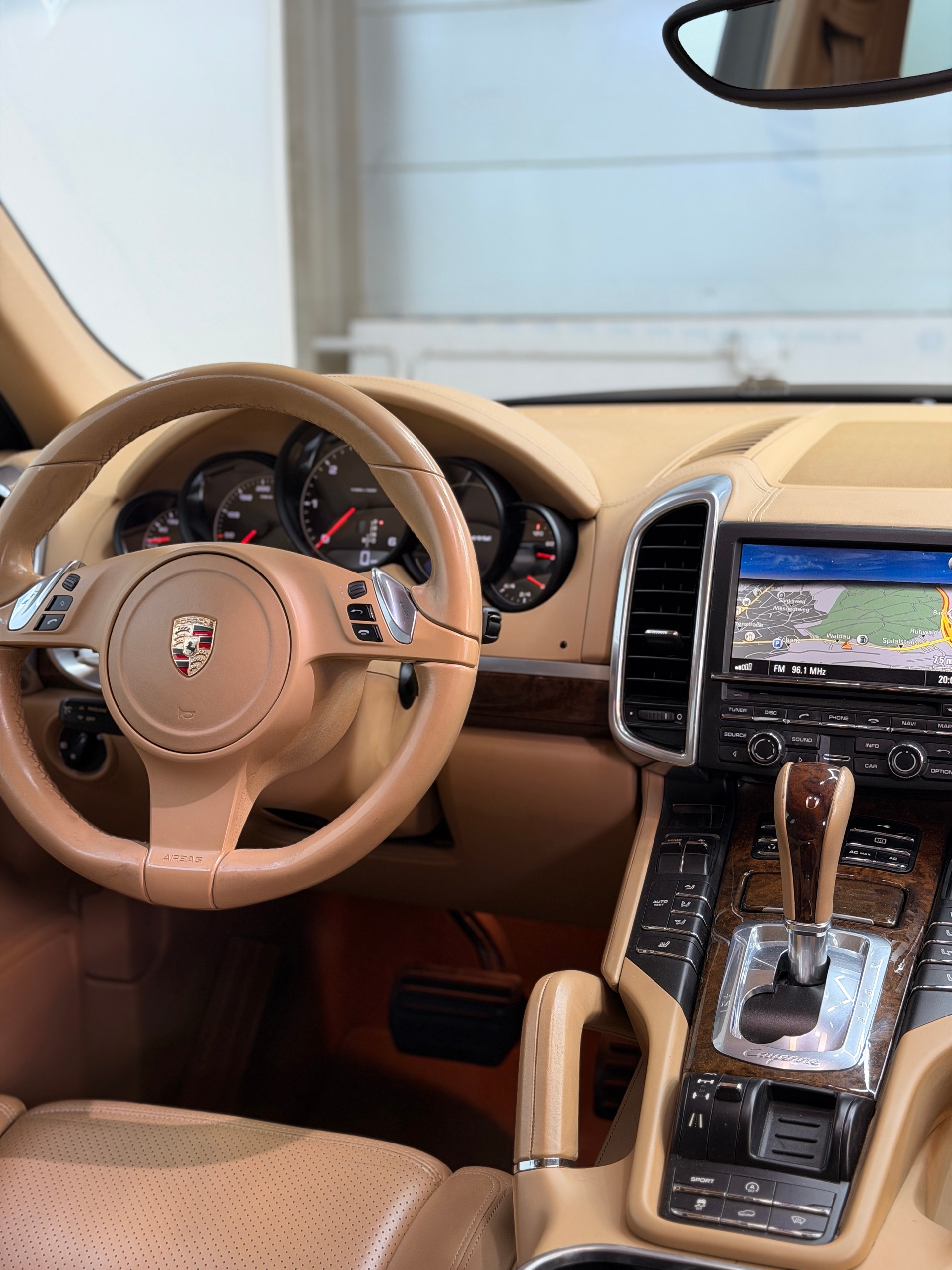 PORSCHE Cayenne Diesel-image-8
