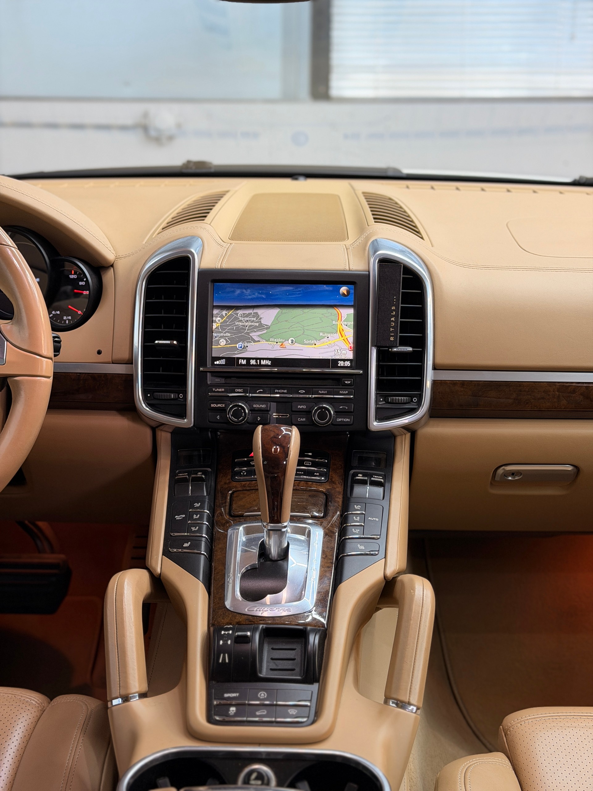 PORSCHE Cayenne Diesel-image-7