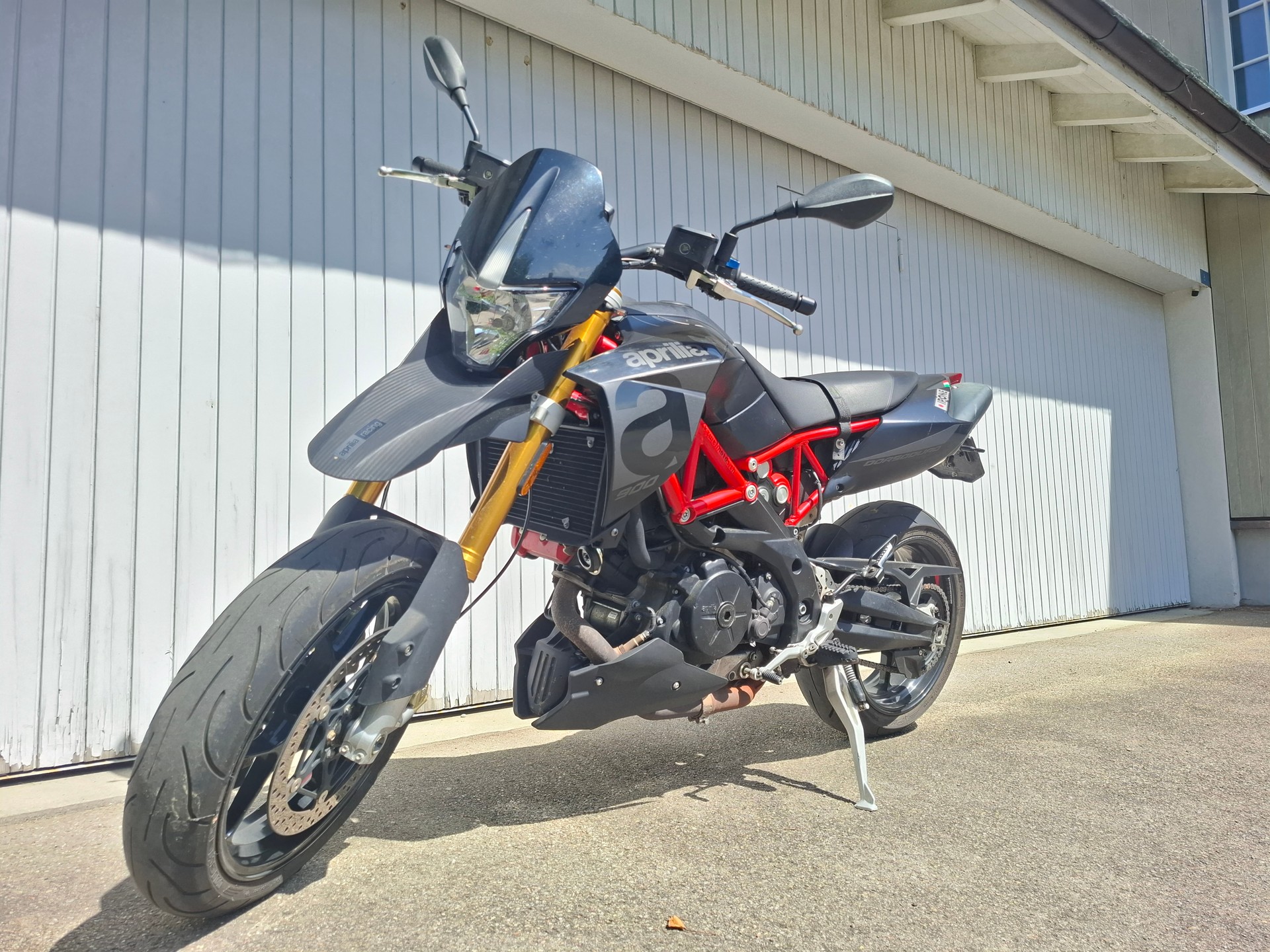 APRILIA Dorsoduro SMV 900-image-1