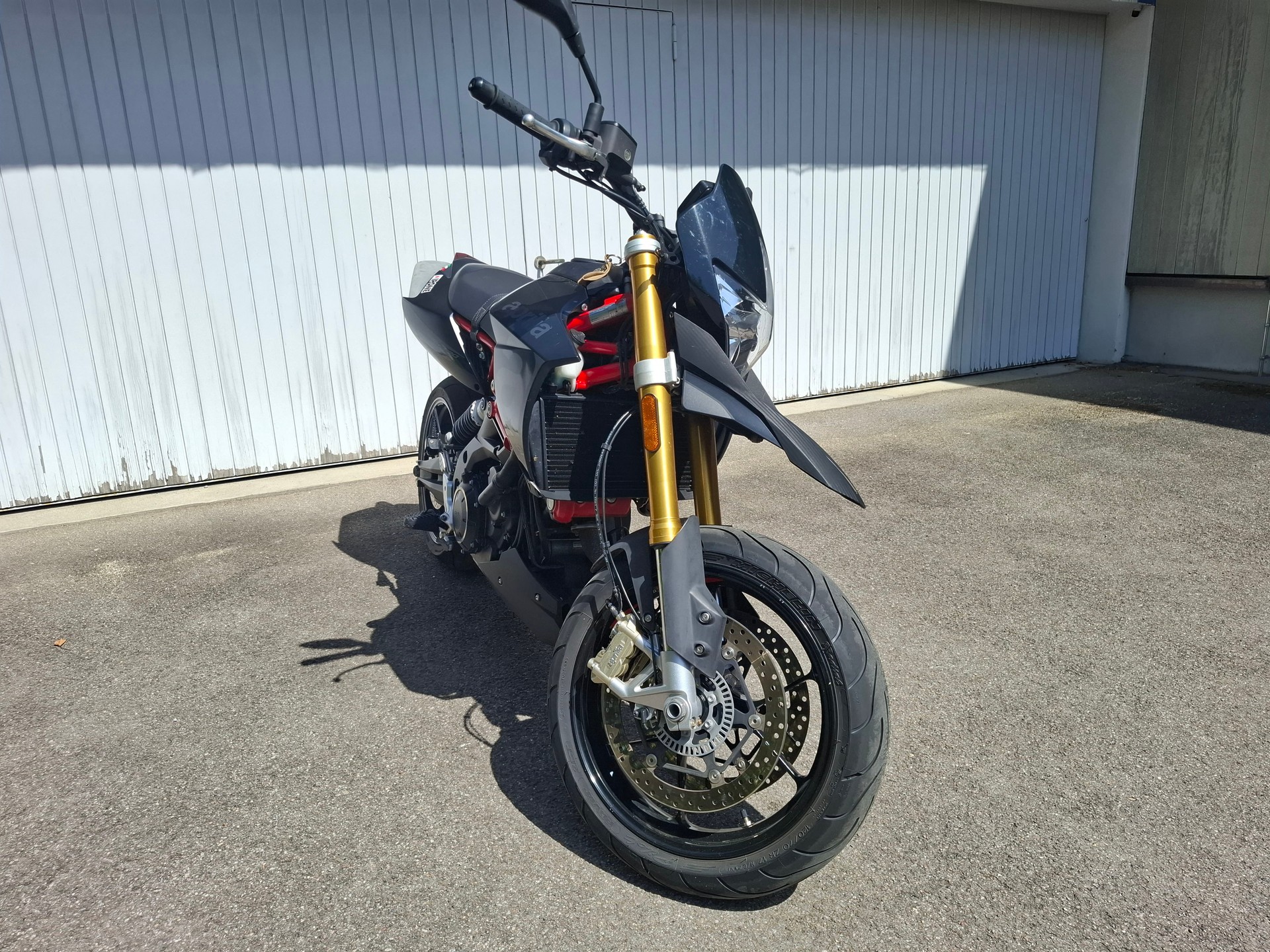APRILIA Dorsoduro SMV 900-image-2