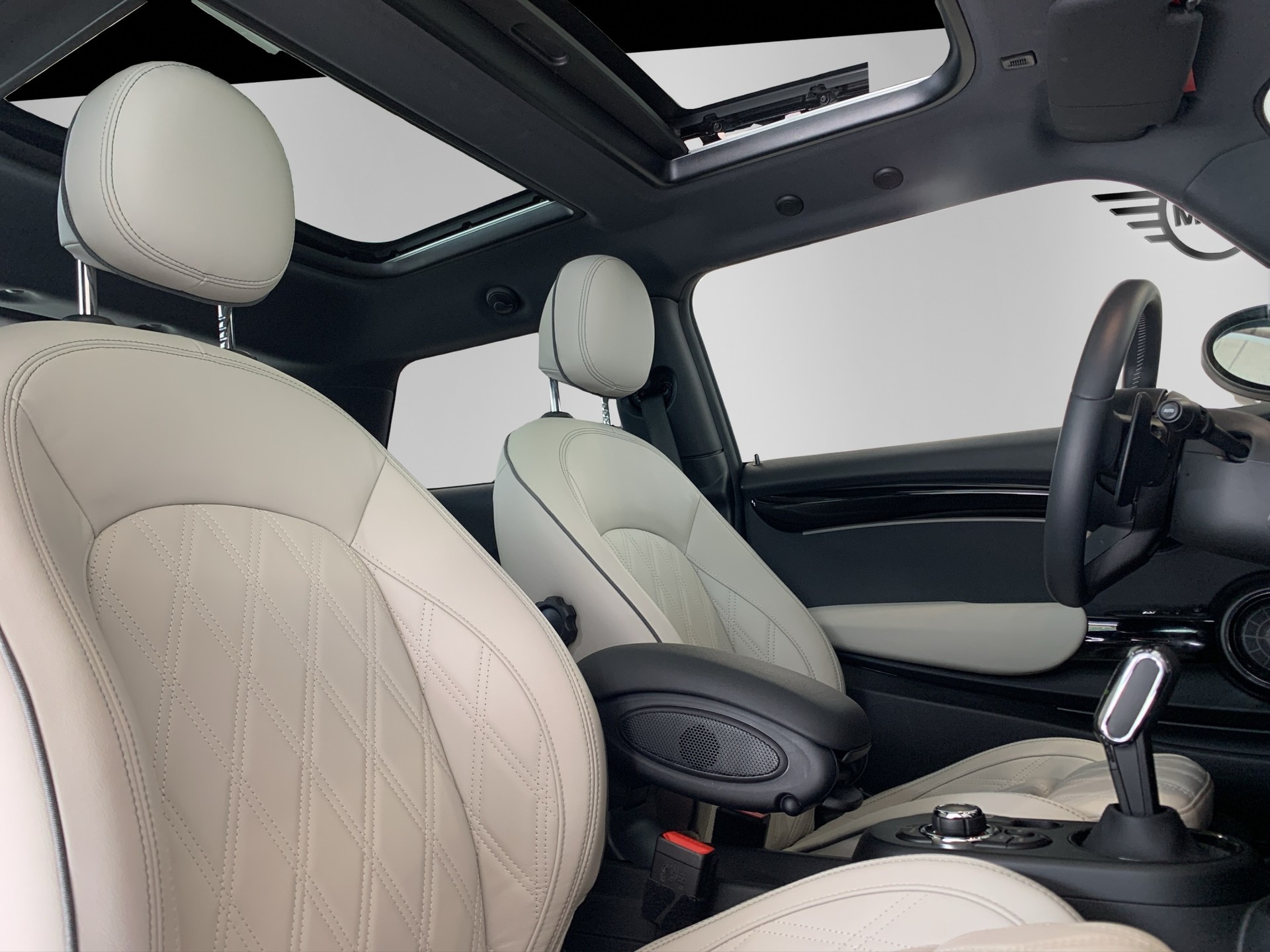 MINI John Cooper Works-image-15