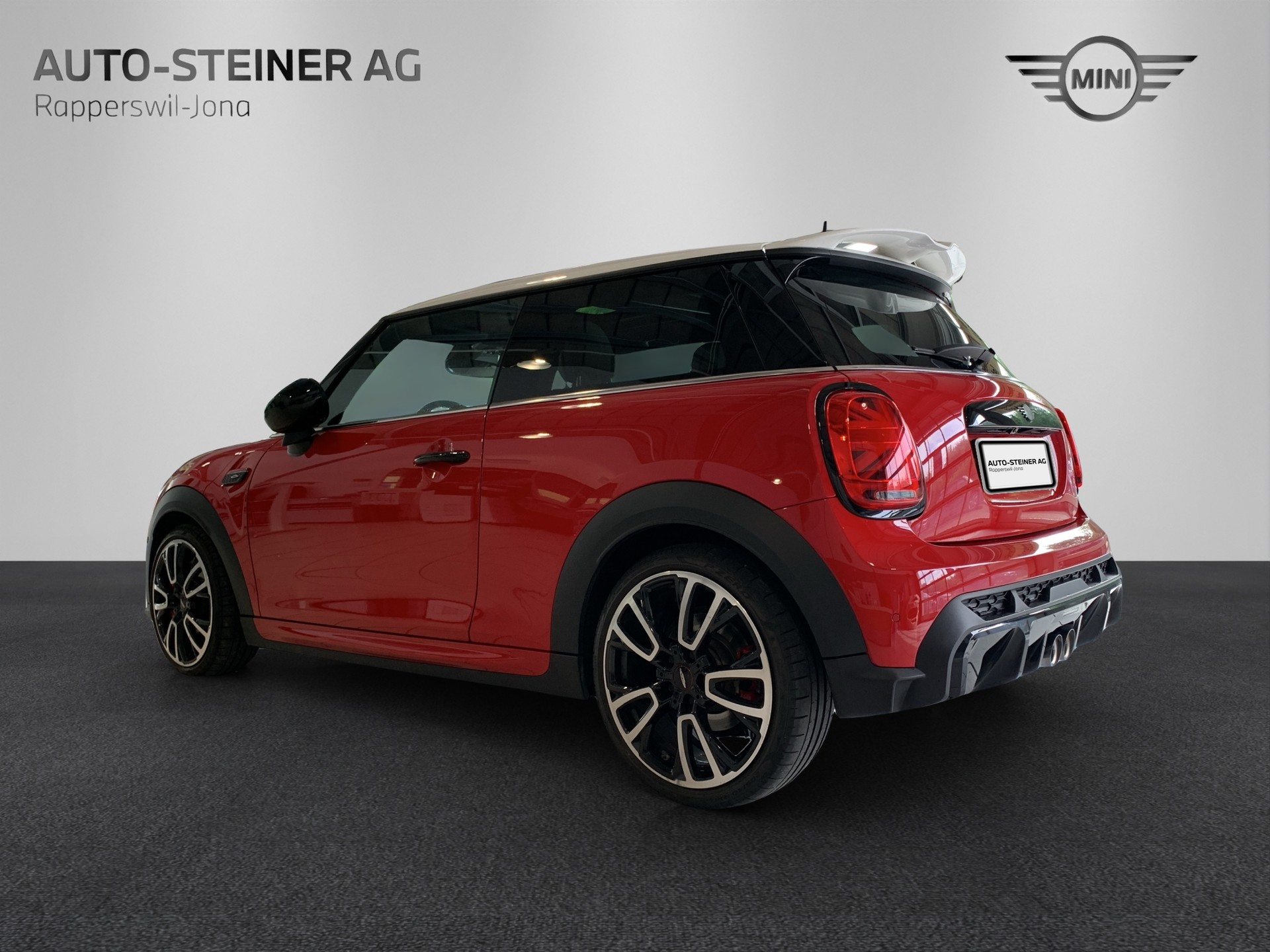 MINI John Cooper Works-image-2