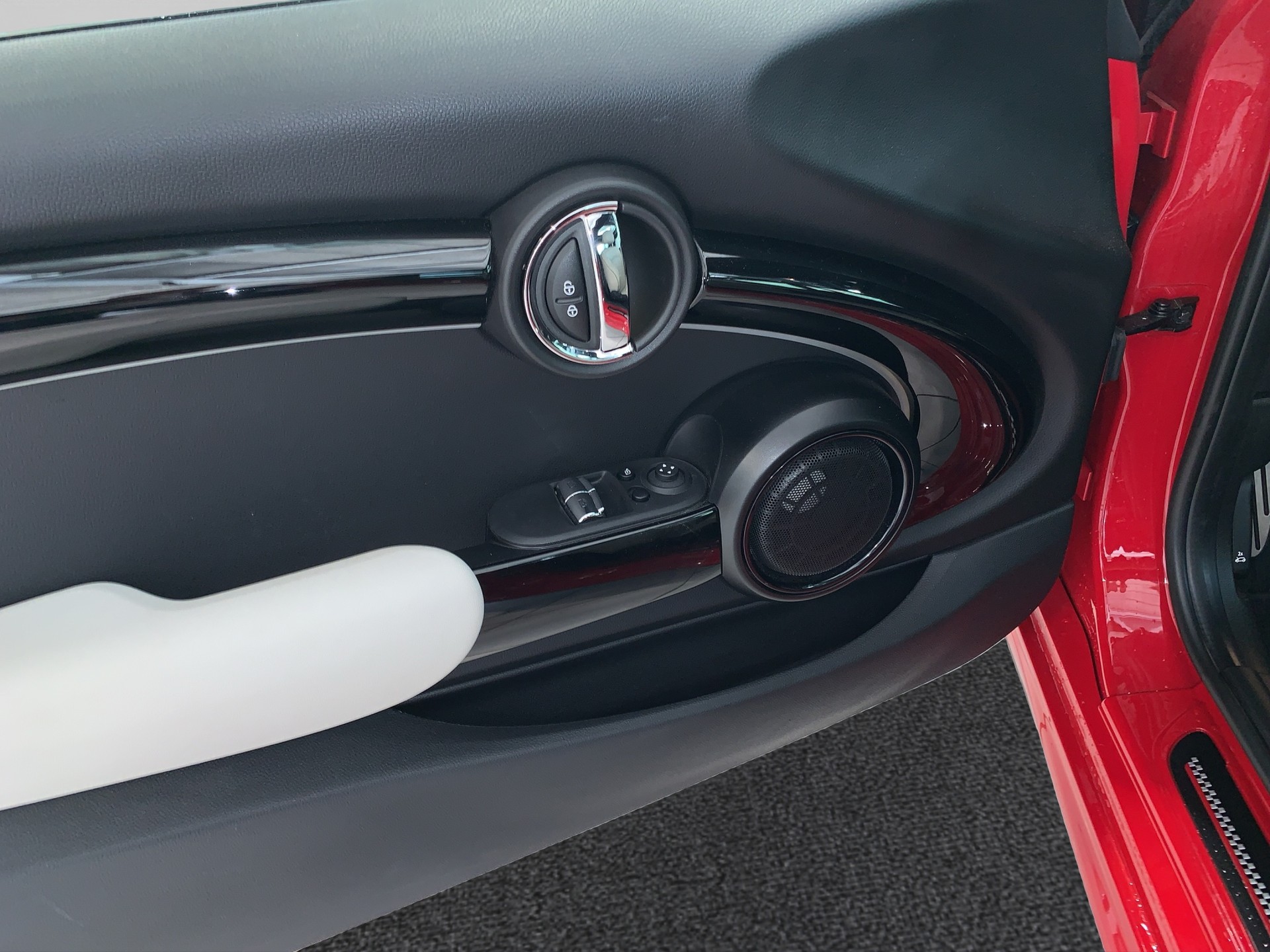 MINI John Cooper Works-image-9