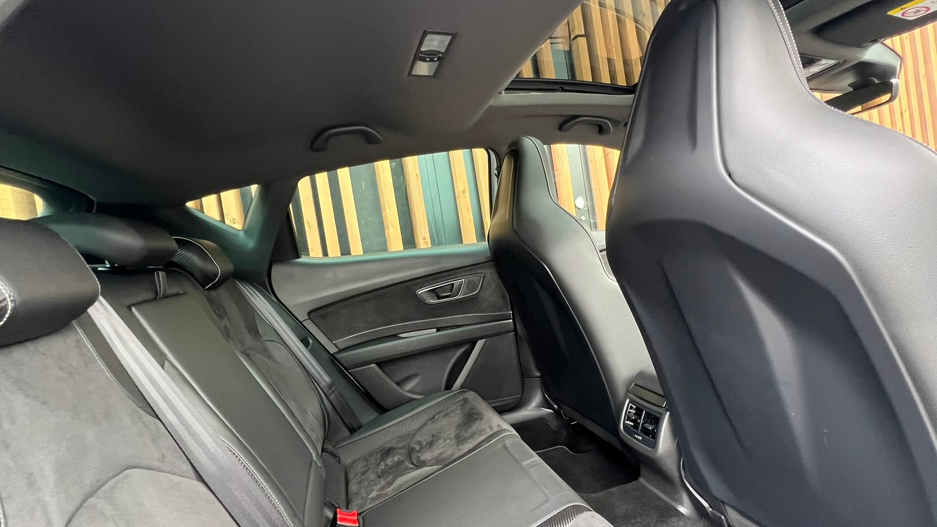 SEAT LEON 2.0 TSI CUPRA BLACK l 300 PS-image-28