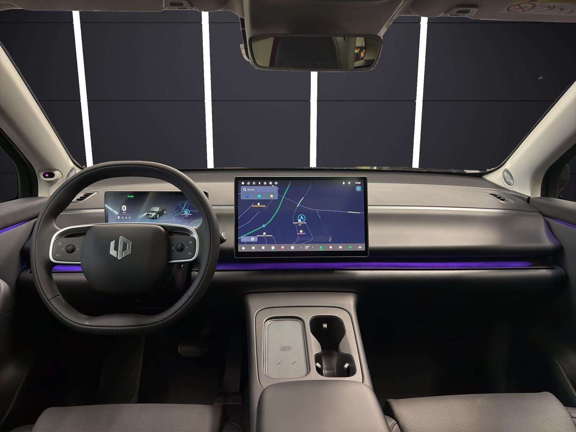 LEAPMOTOR C10 EV AWD-image-13