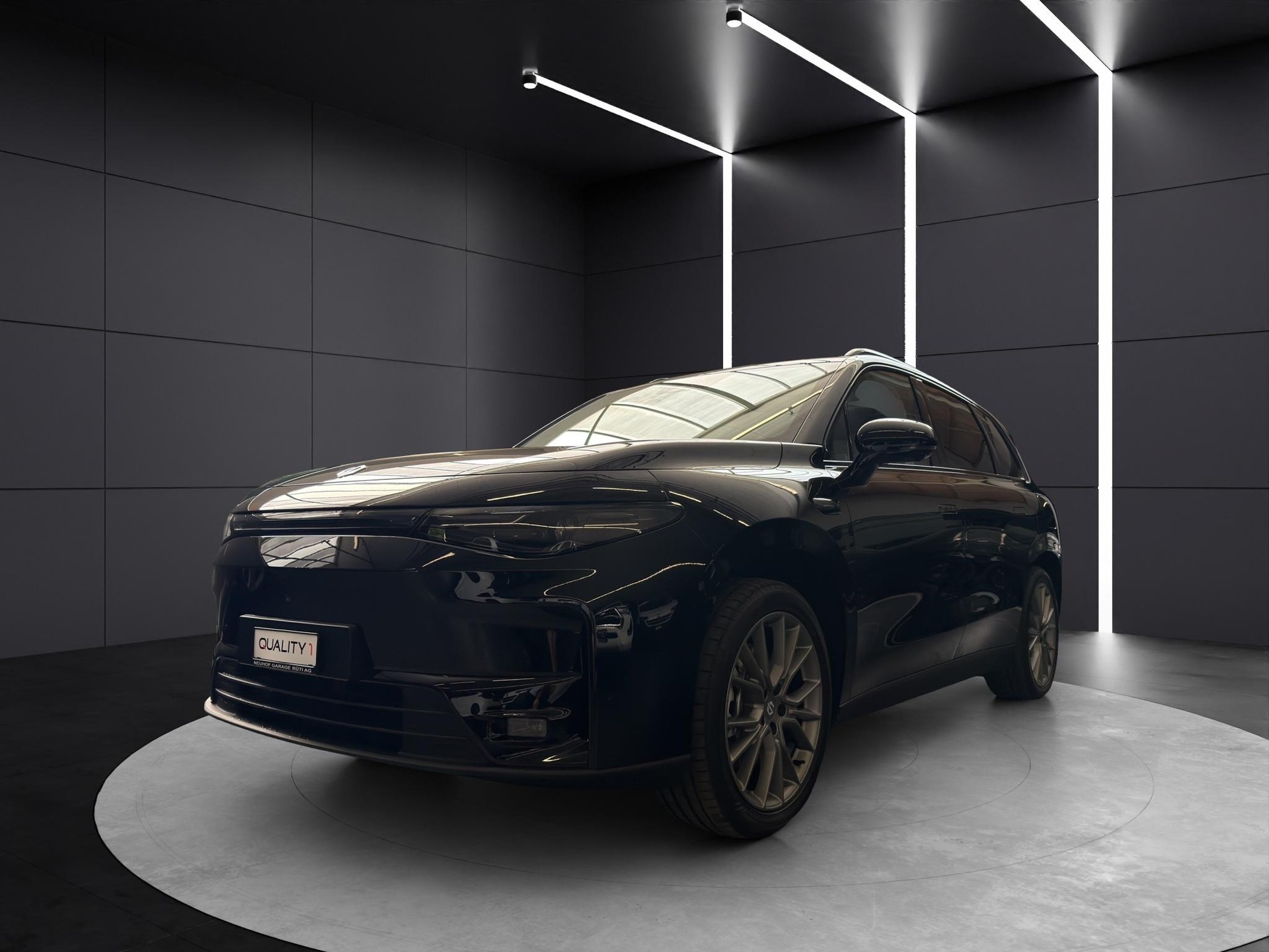 LEAPMOTOR C10 EV AWD-image-0