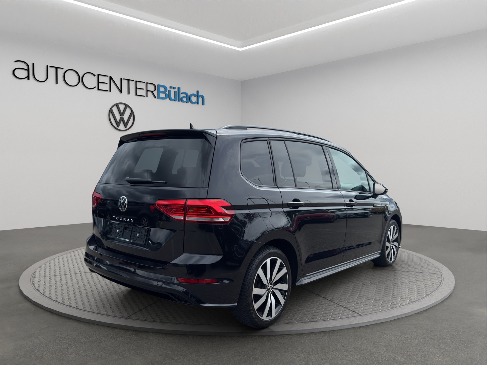 VW Touran 1.5 TSI EVO Highline DSG-image-4