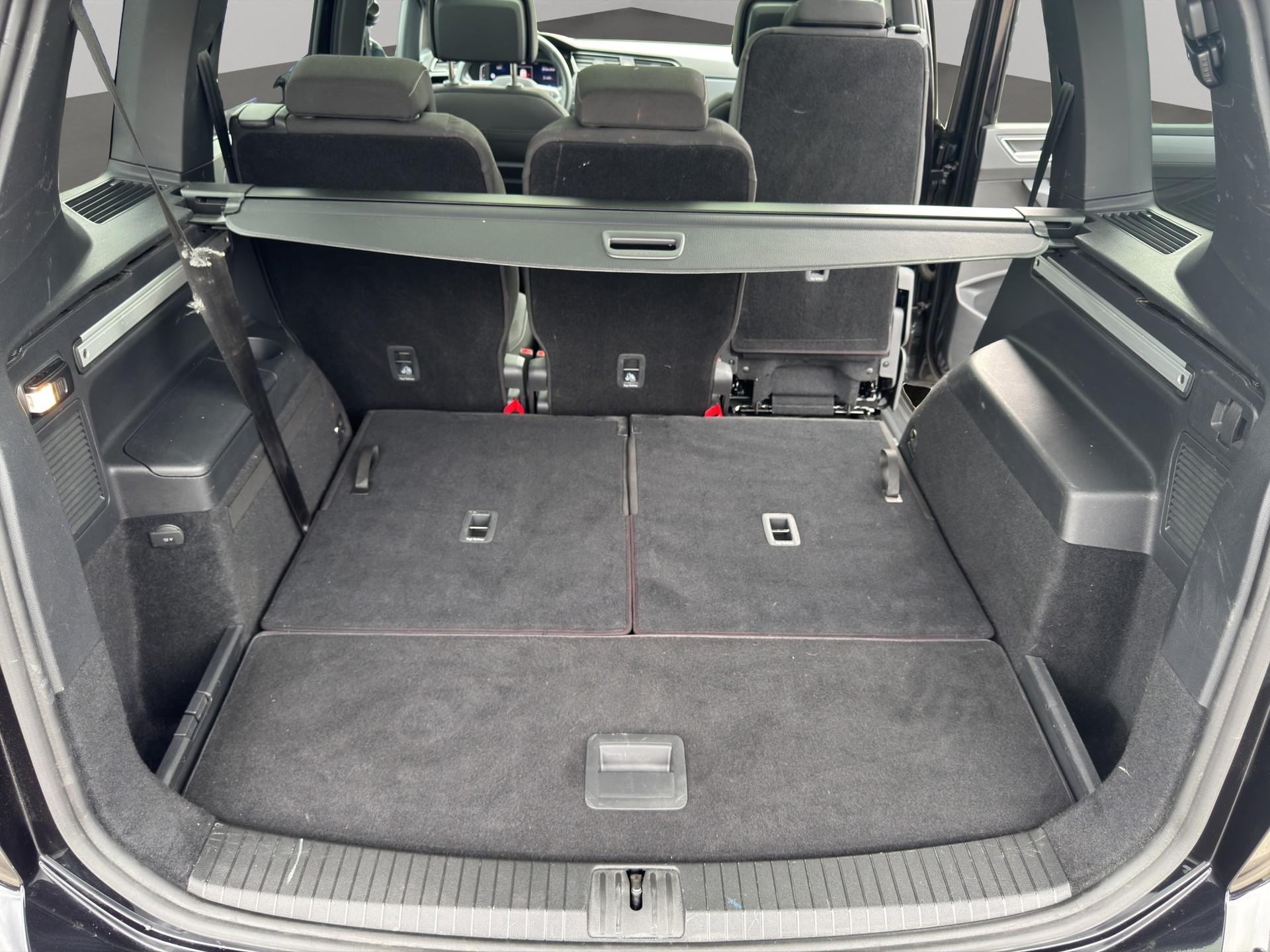 VW Touran 1.5 TSI EVO Highline DSG-image-15