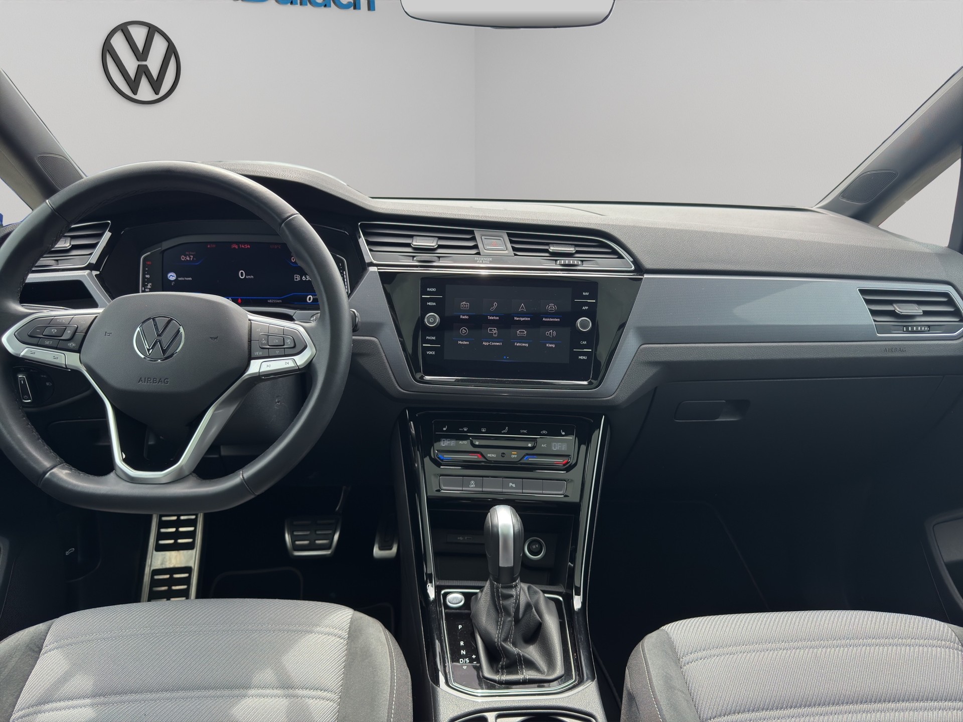 VW Touran 1.5 TSI EVO Highline DSG-image-11