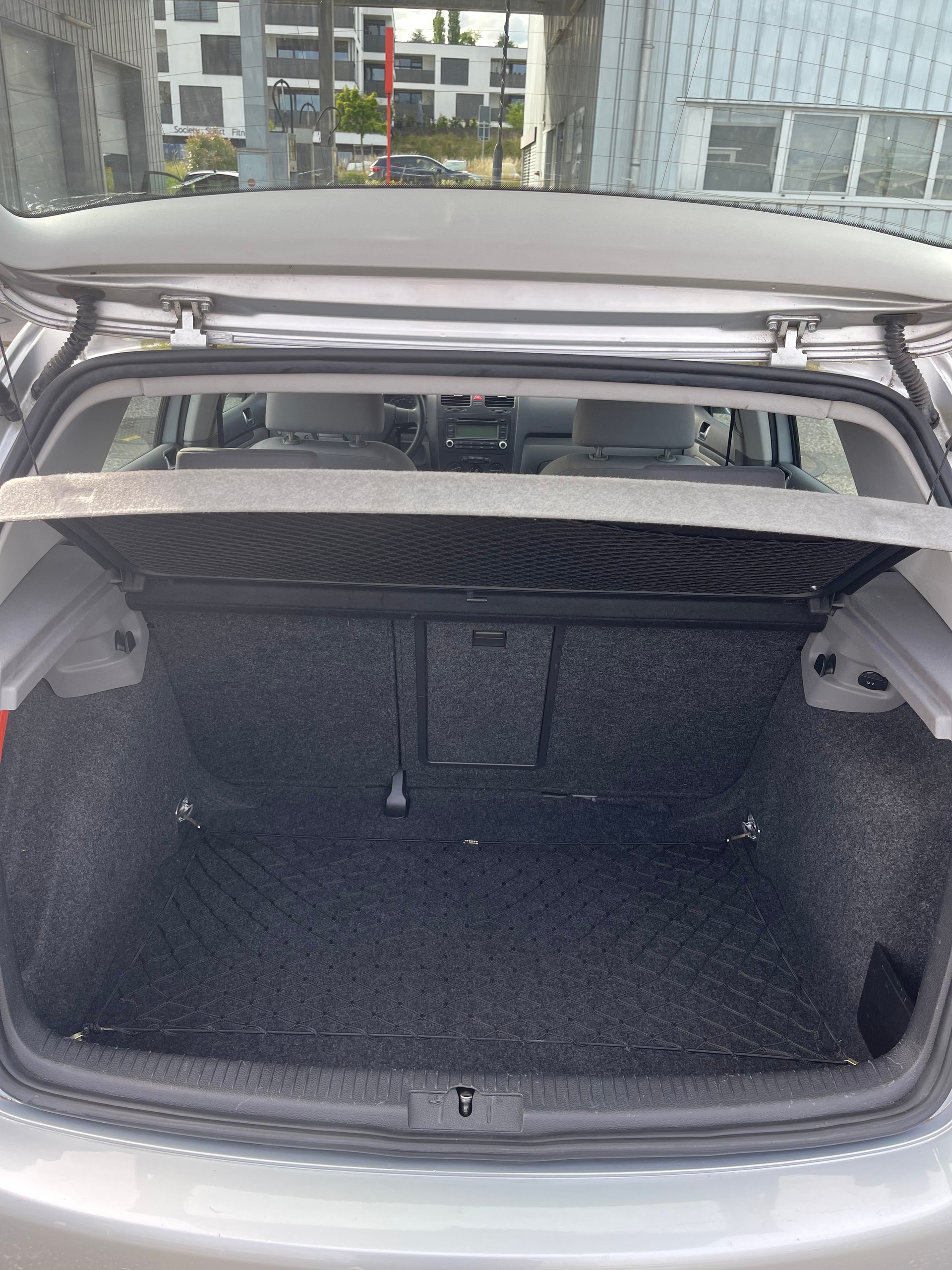 VW Golf 2.0 FSI Comfortline-image-10