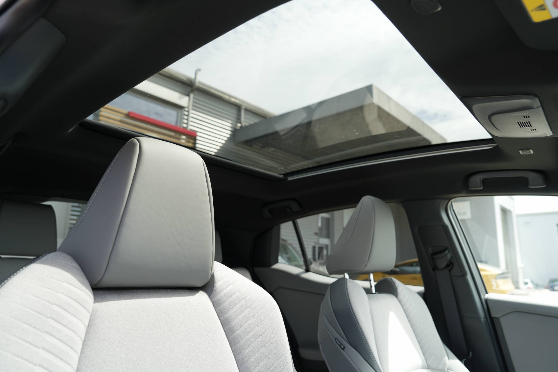 TOYOTA C-HR+ Premium AWD-image-14