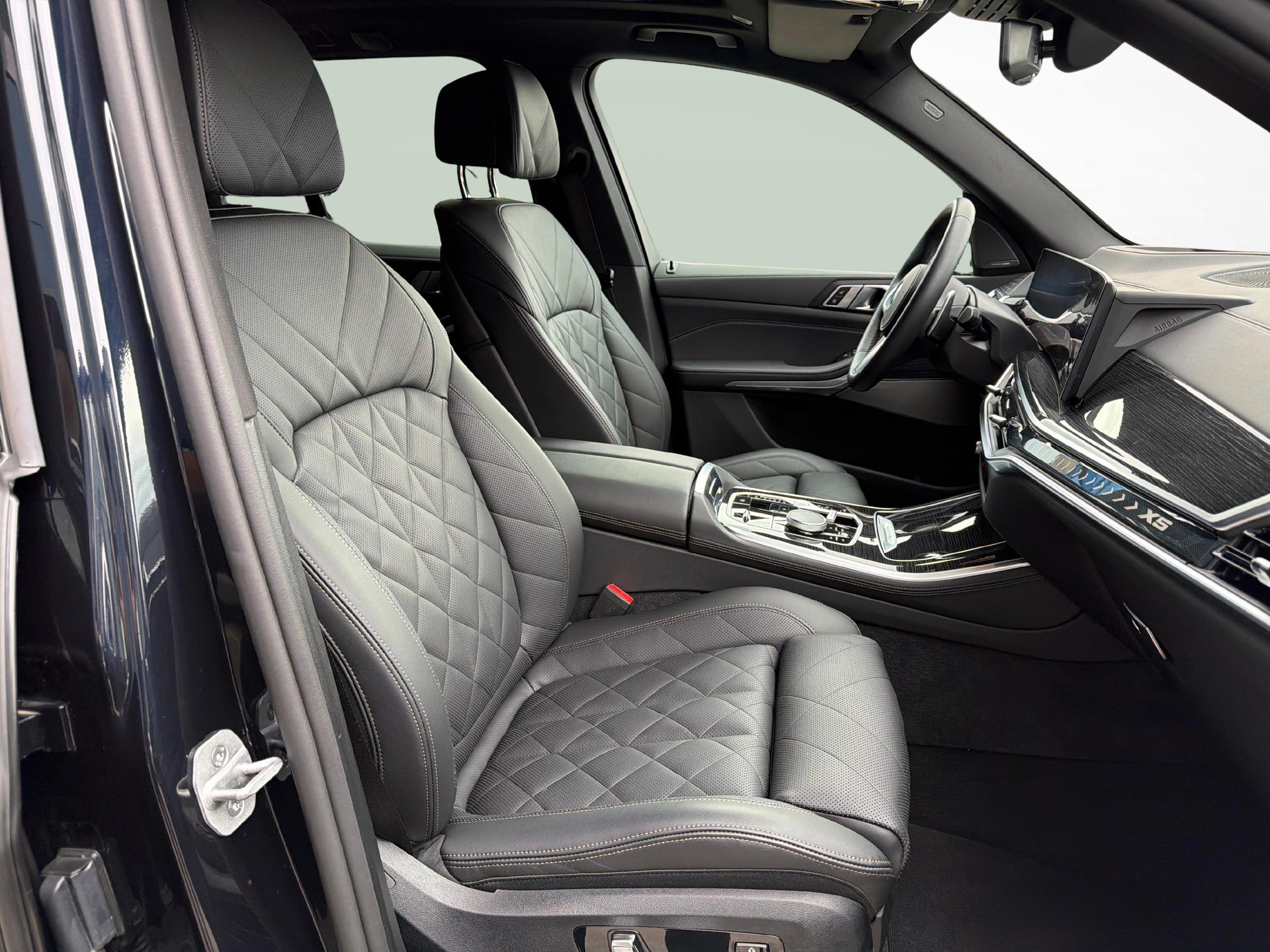 BMW X5 50e xDrive SAG-image-16