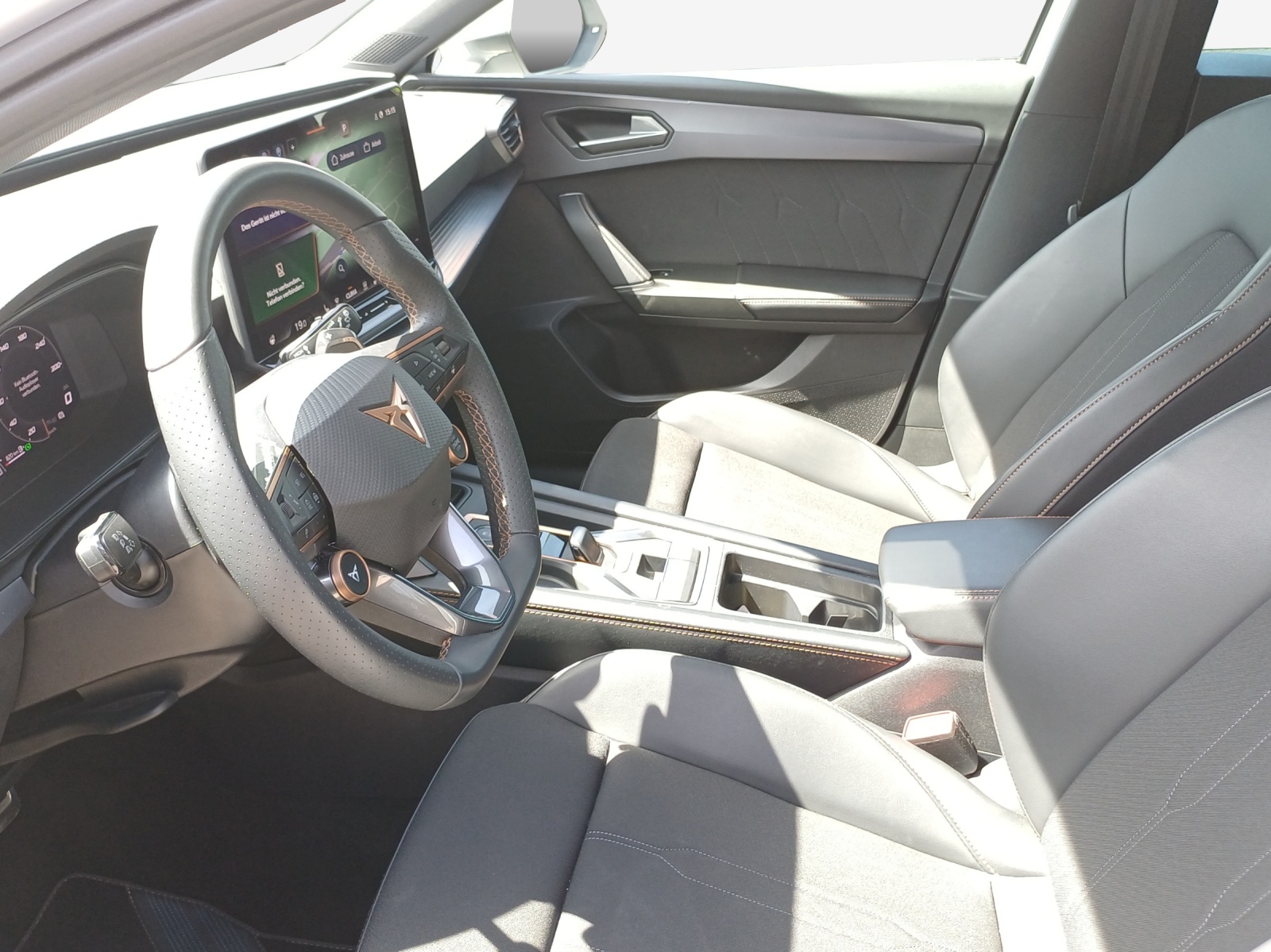 CUPRA LEON ST 1.5 eTSI DSG-image-7