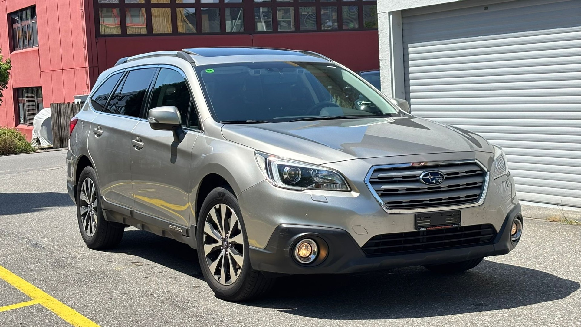 SUBARU Outback 2.5i Luxury-showroom-element-1