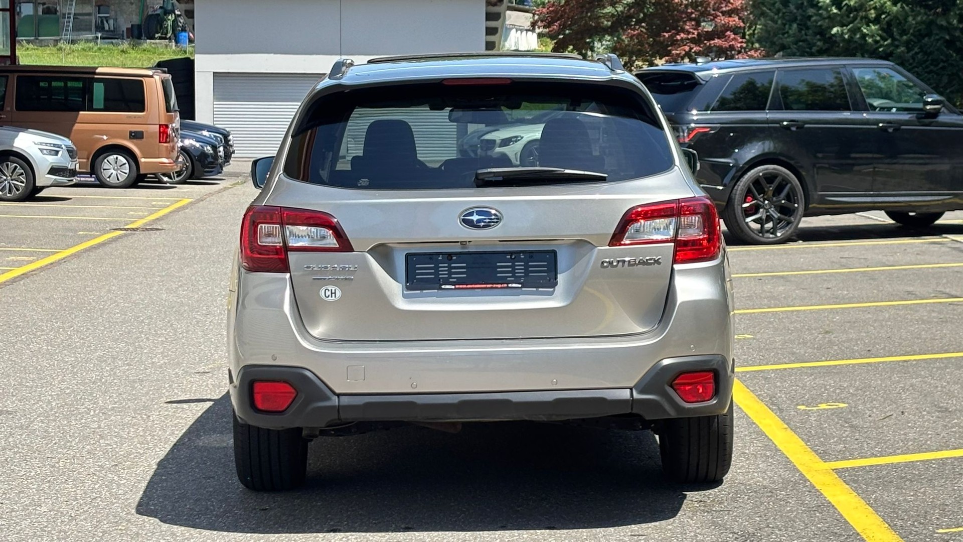 SUBARU Outback 2.5i Luxury-image-6