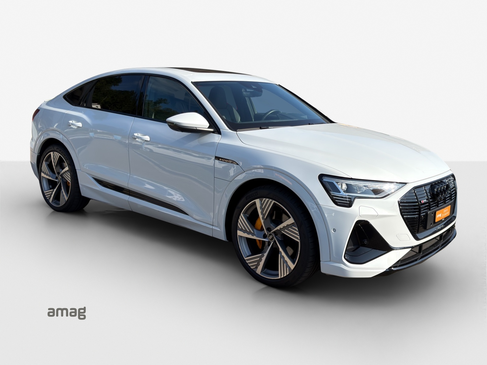 AUDI e-tron 55 Sportback S Line quattro-image-5