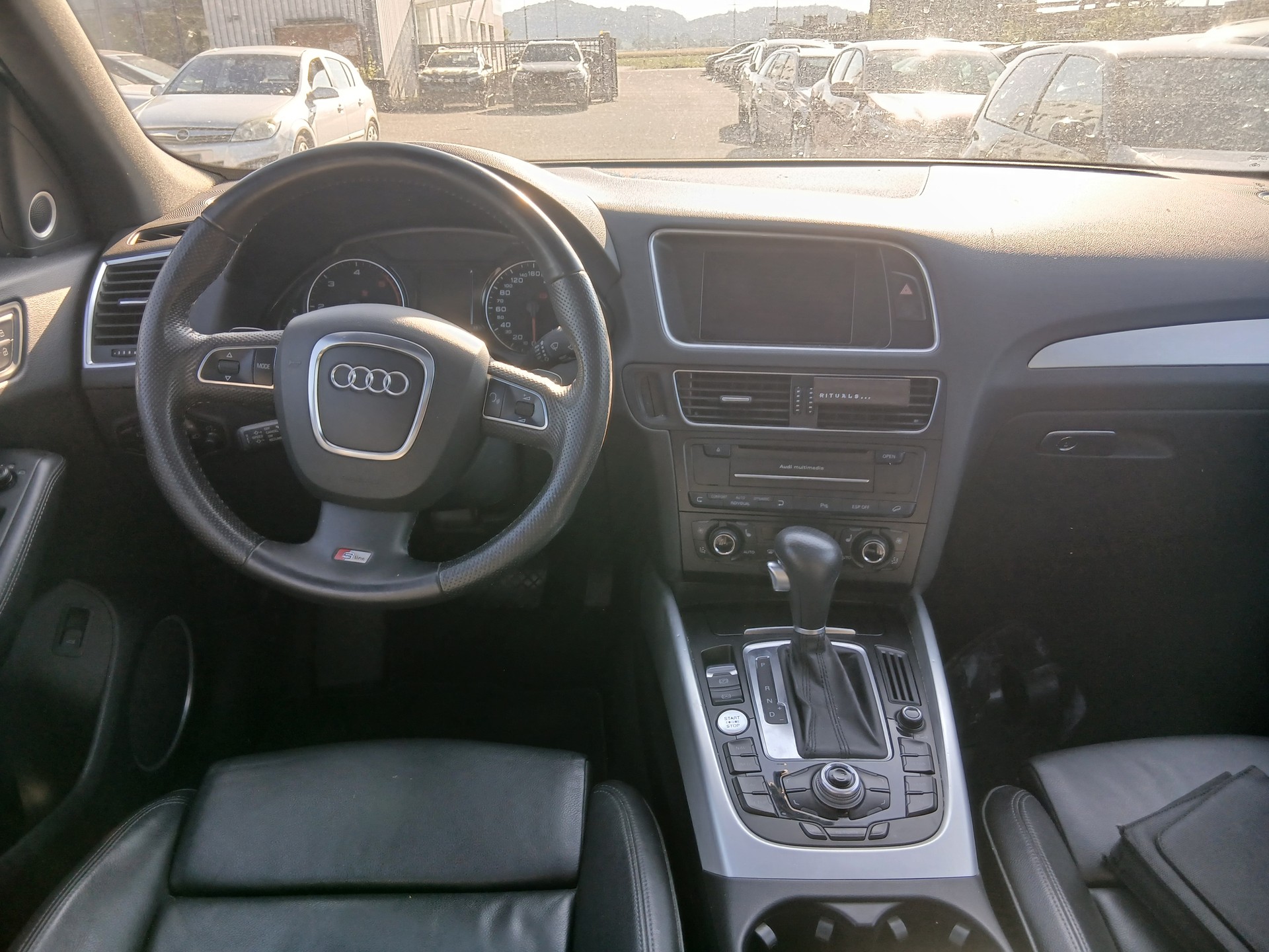 AUDI Q5 3.0 TDI quattro S-tronic-image-7