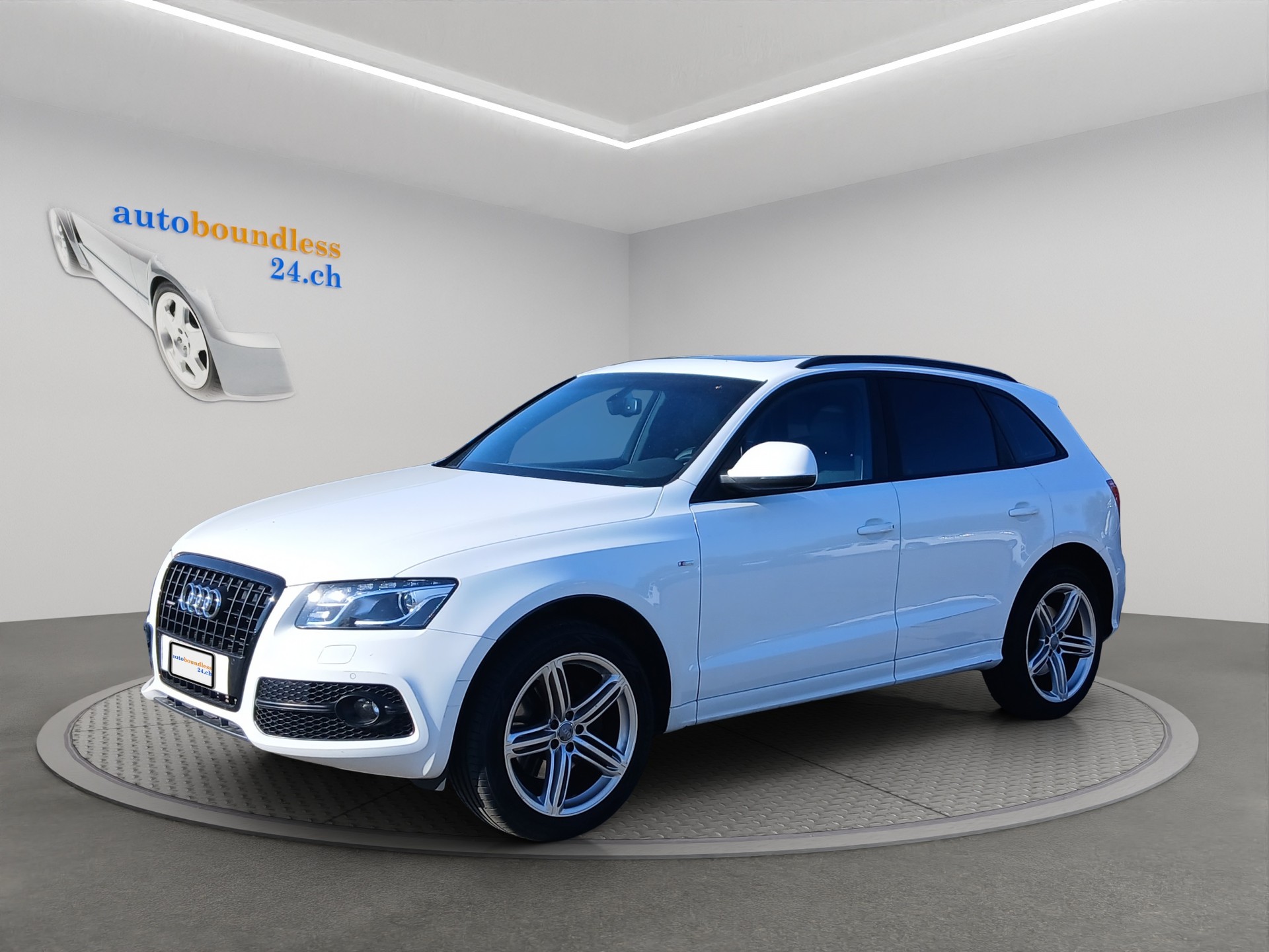 AUDI Q5 3.0 TDI quattro S-tronic-image-1