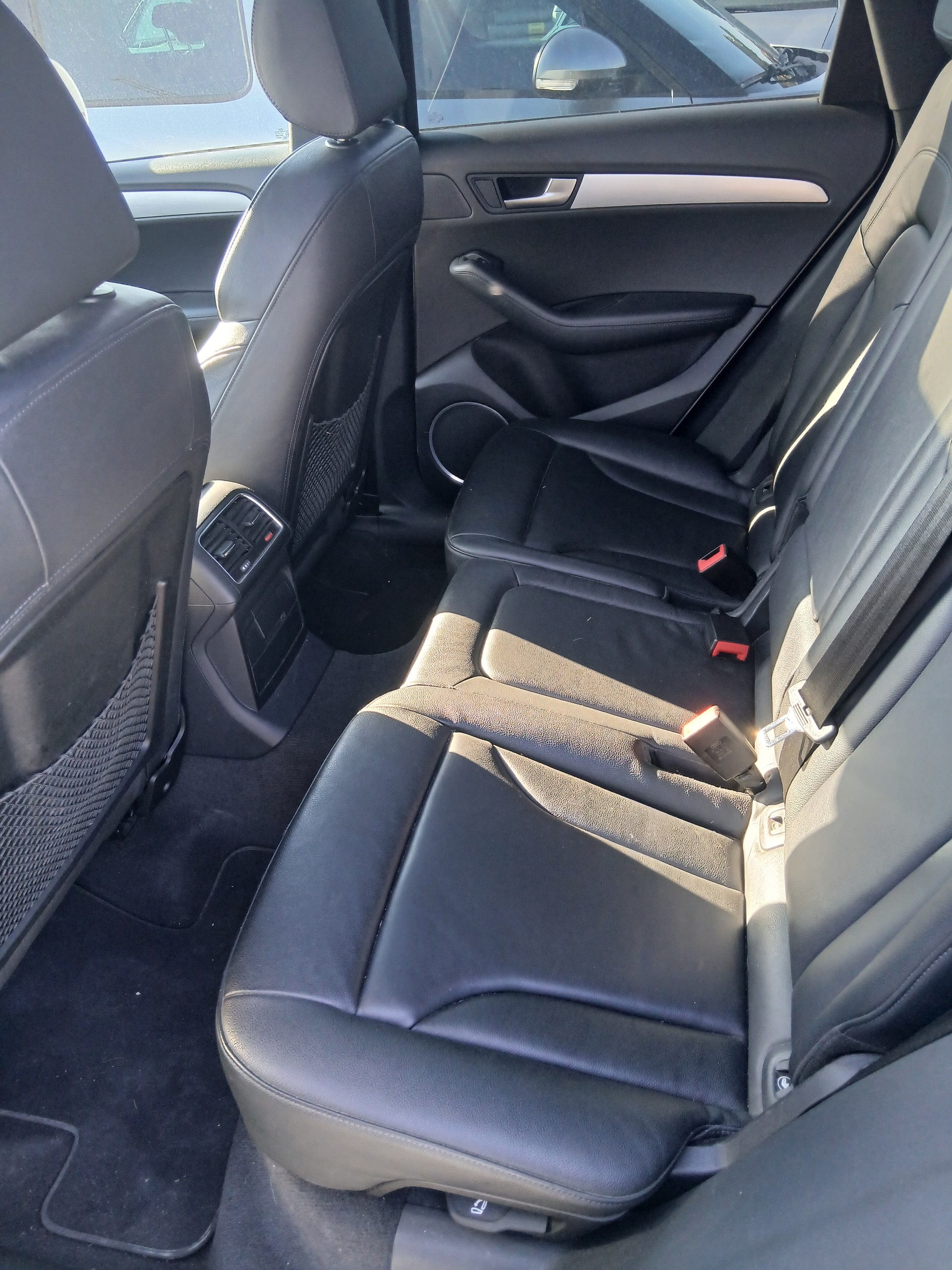 AUDI Q5 3.0 TDI quattro S-tronic-image-8