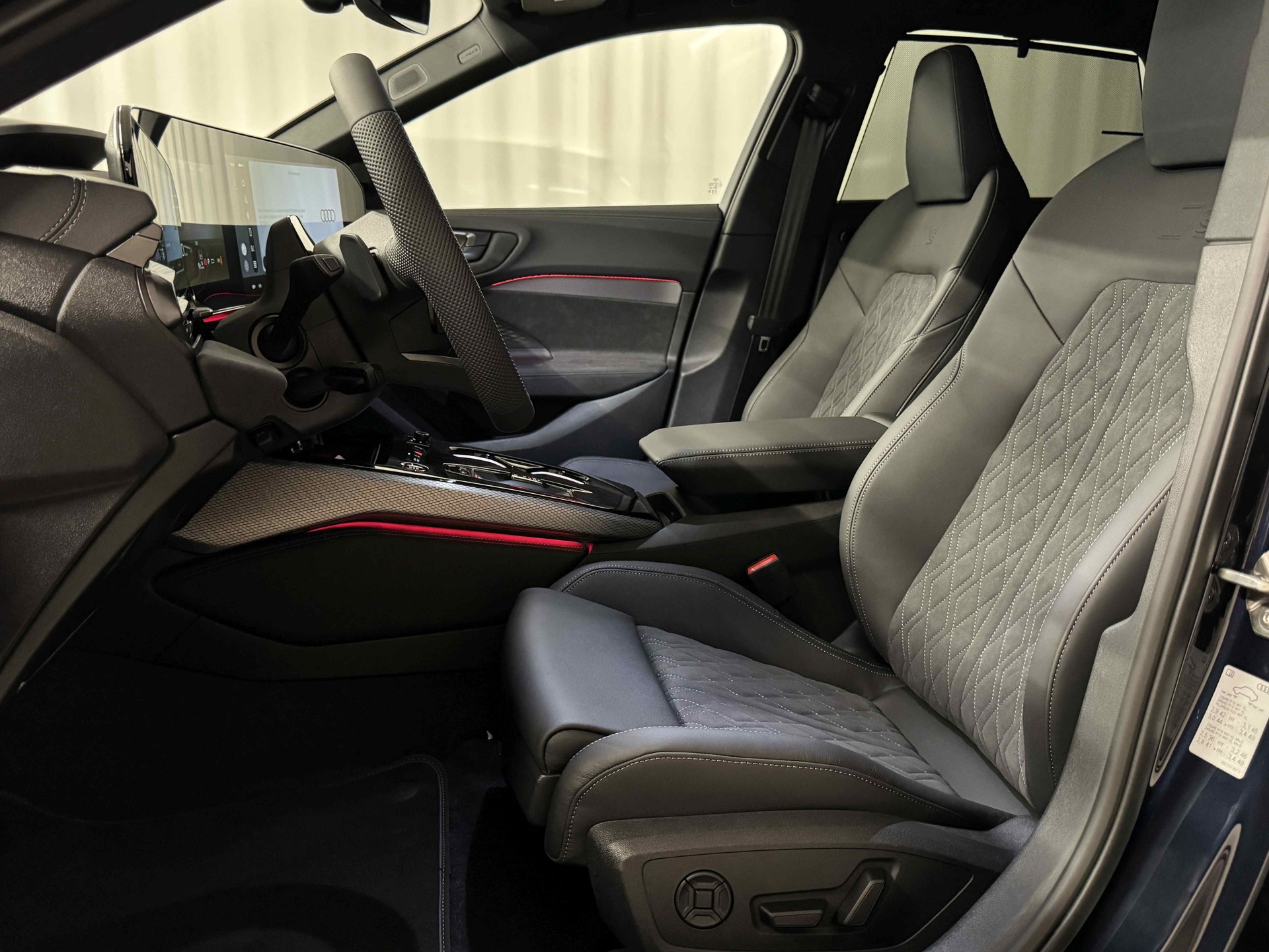 AUDI A5 Avant e-hybrid quattro 270 kW S tronic-image-9