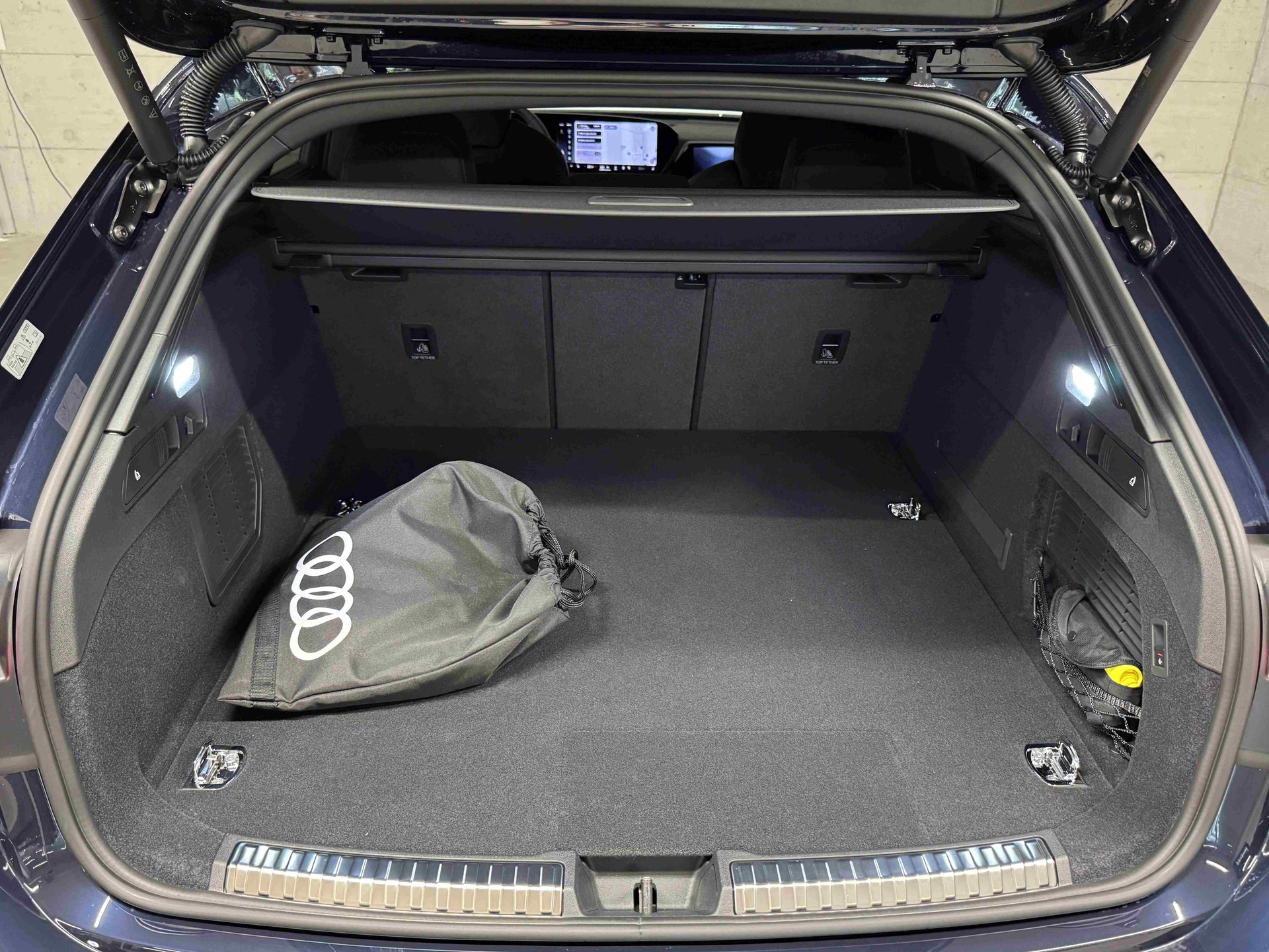AUDI A5 Avant e-hybrid quattro 270 kW S tronic-image-16