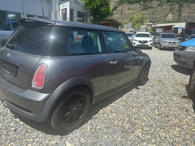 MINI Cooper S-image-1