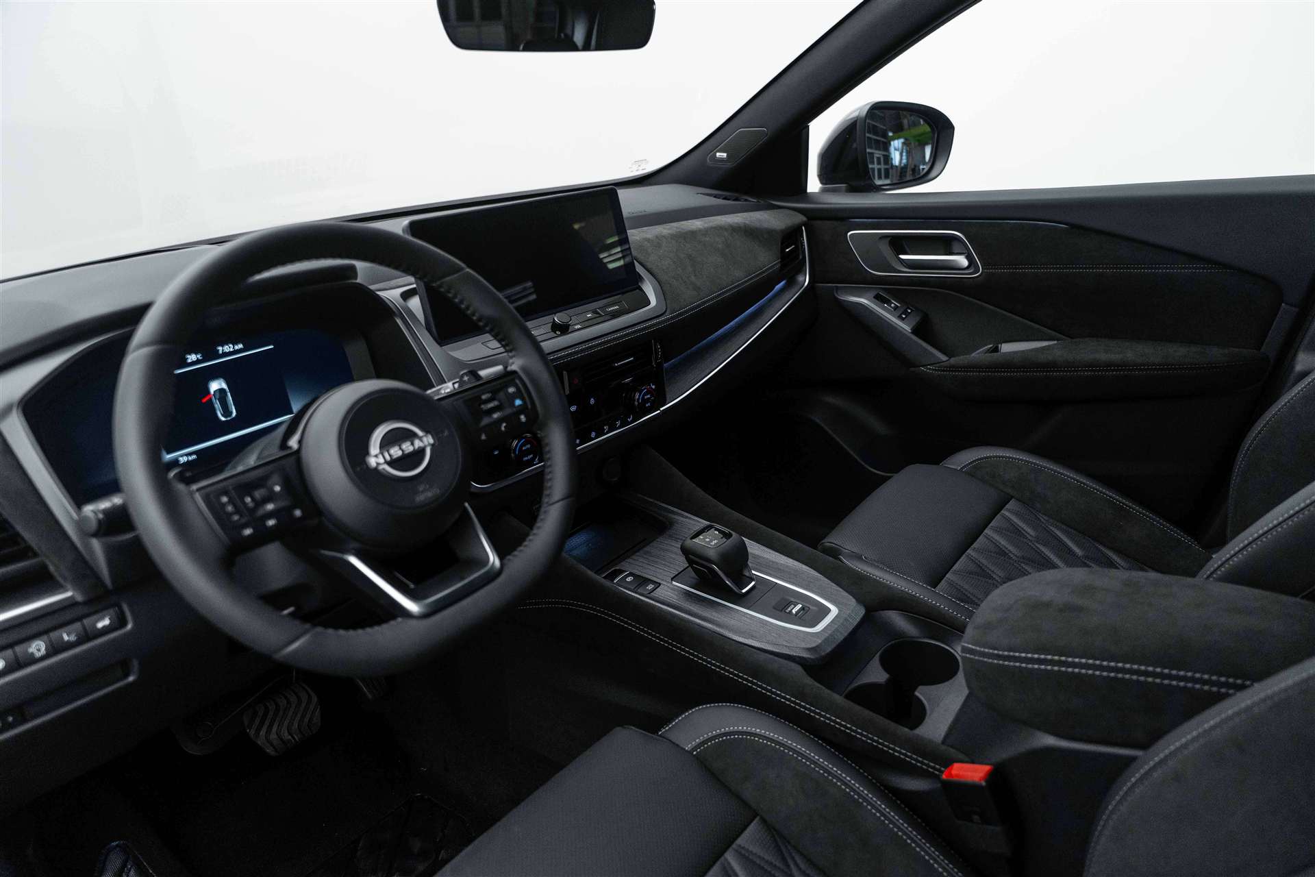 NISSAN Qashqai 1.3 DIG-T MHEV Tekna+ Xtronic-Automat-image-7