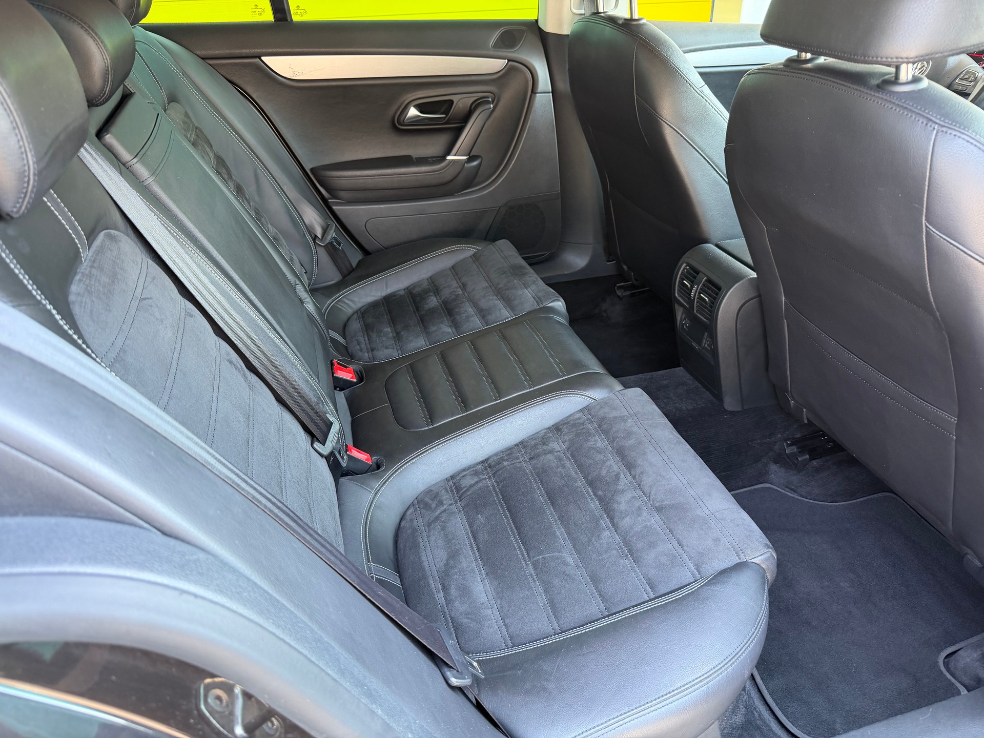 VW Passat CC 2.0 TDI BMT Advance 4Motion DSG-image-10